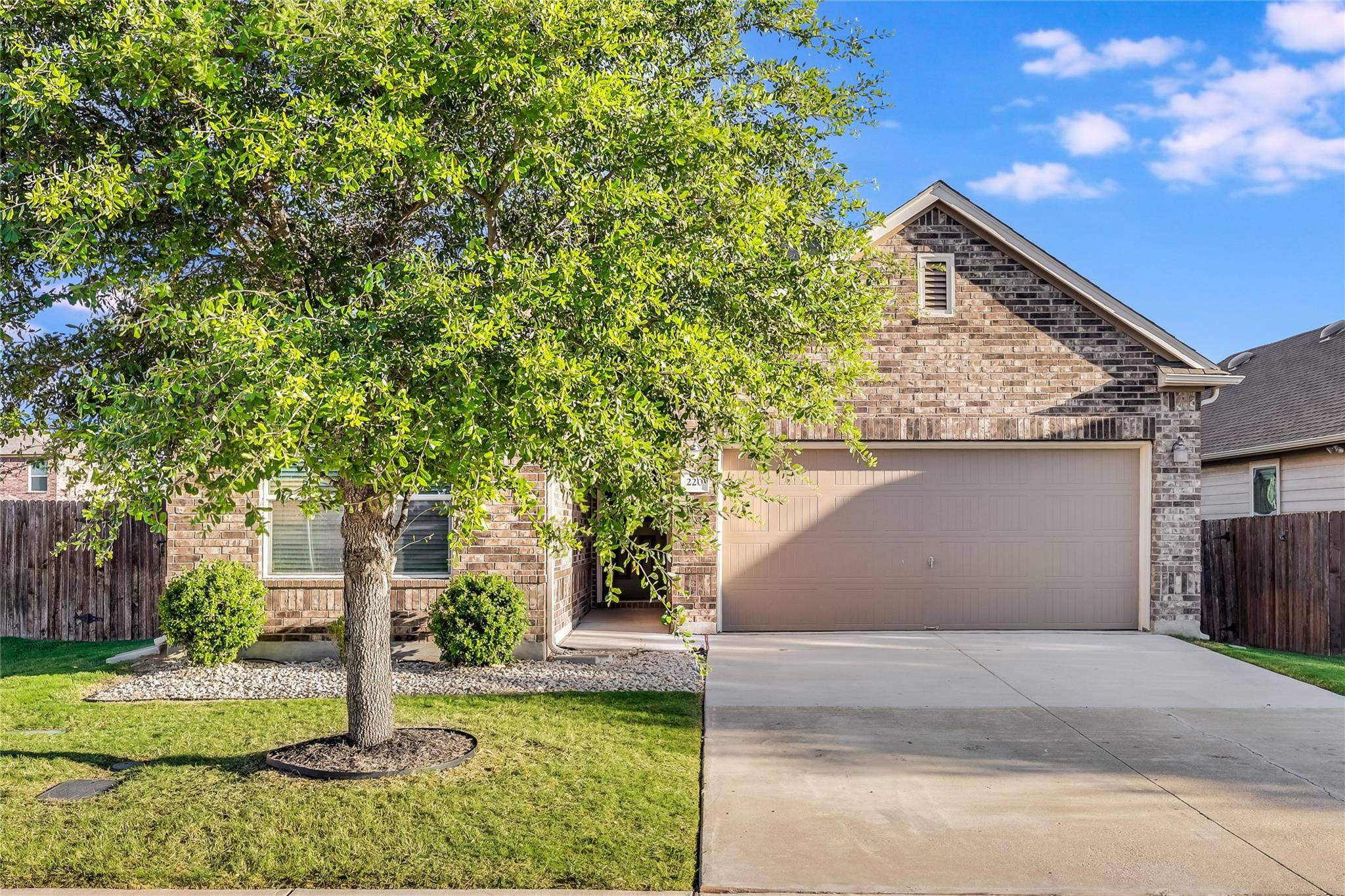 220 Rocroi DR, Georgetown, TX 78626