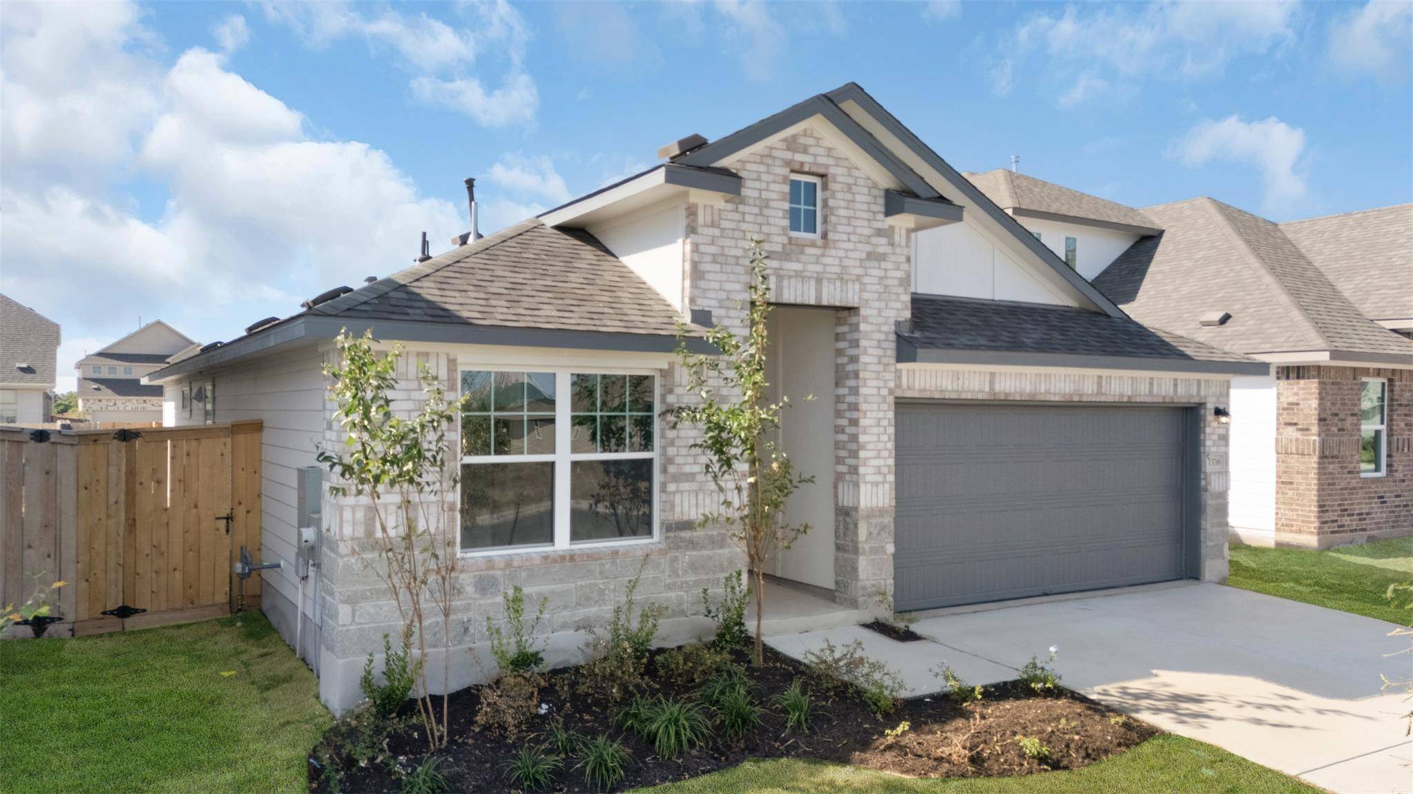 25524 Flora Bella LN, Elgin, TX 78621