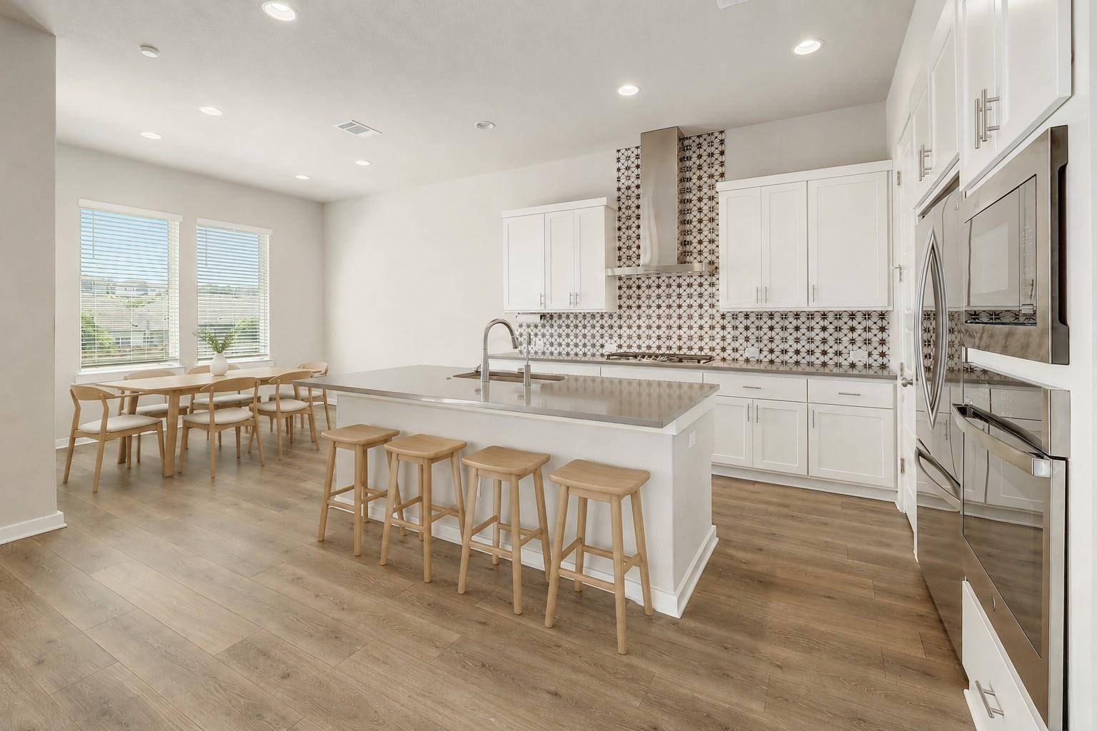 1612 Indian Apple WAY, Leander, TX 78641