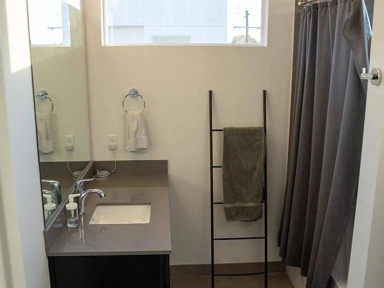 505 Tillery ST #8, Austin, TX 78702
