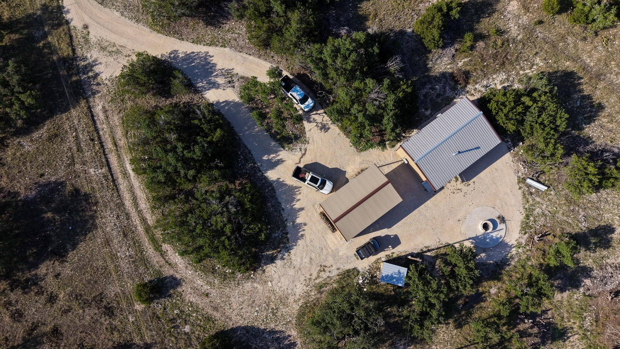 725 KC 3721 RD, Junction, TX 76849