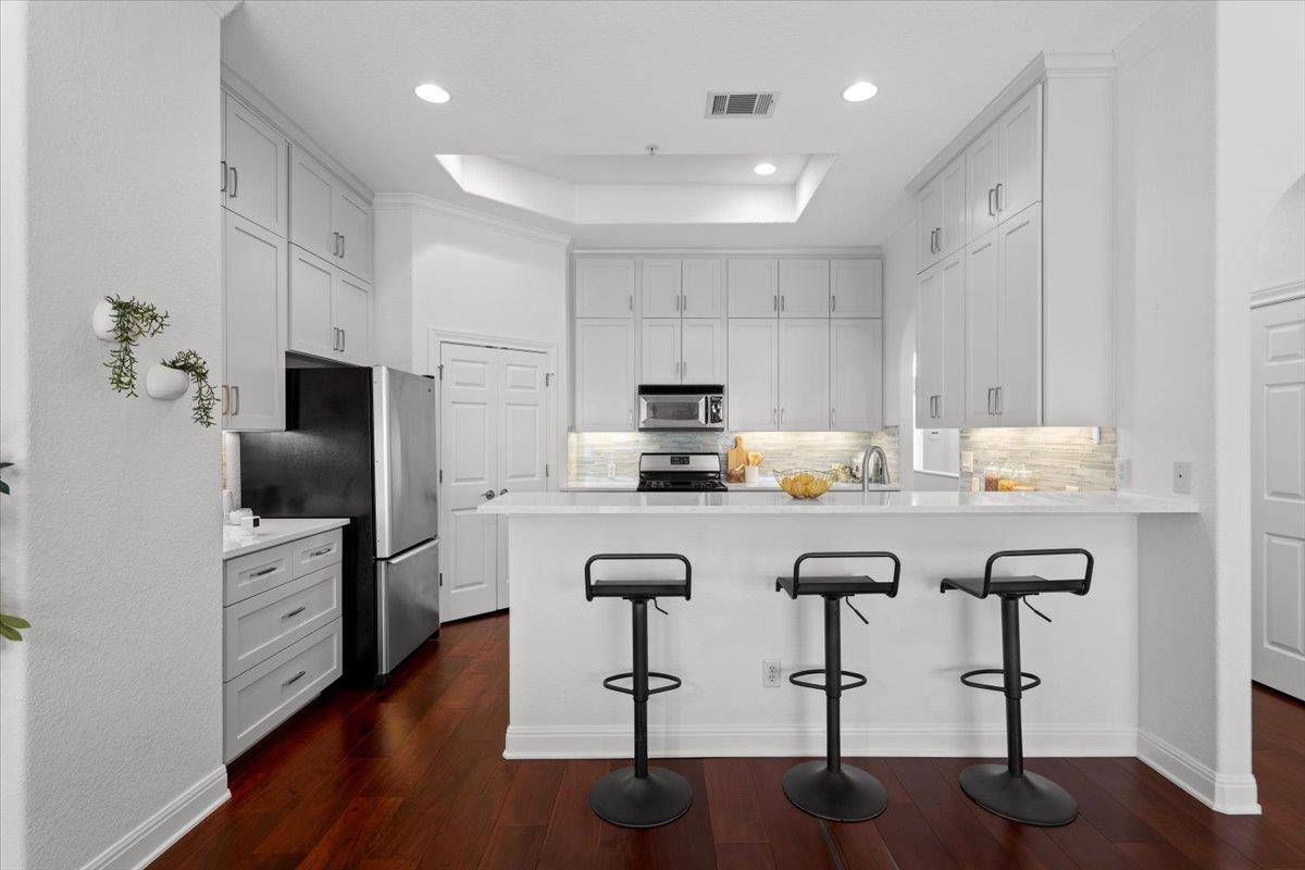 10300 Morado CV #903, Austin, TX 78759