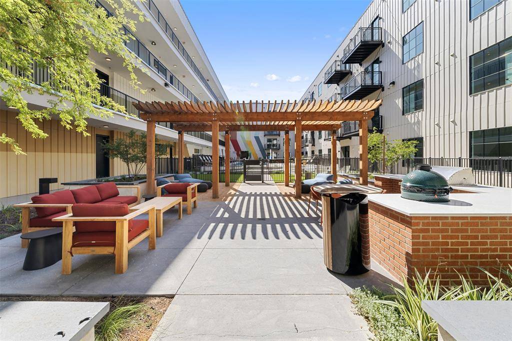 4315 S Congress Ave #423, Austin, TX 78745