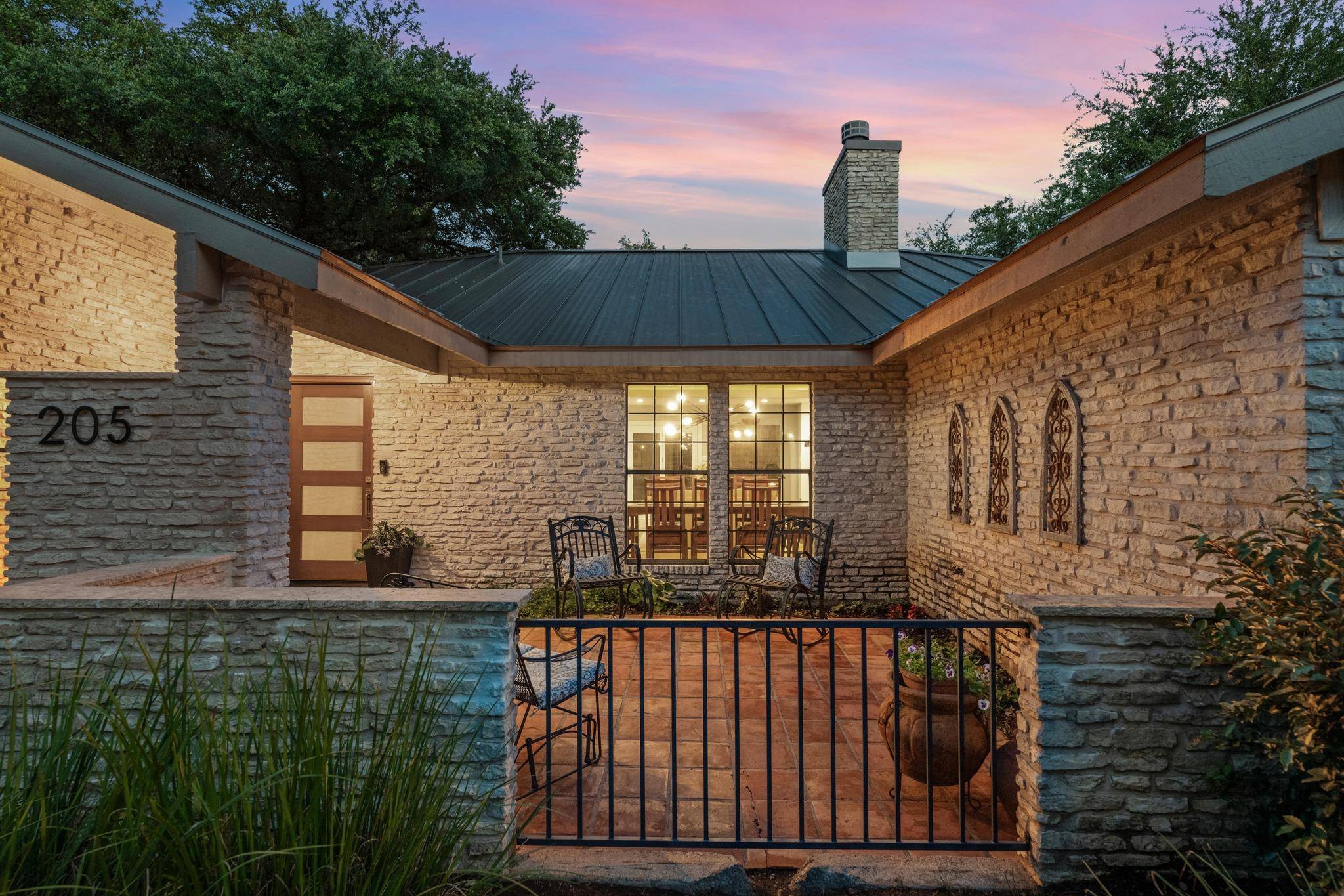 205 Copperleaf RD, Lakeway, TX 78734