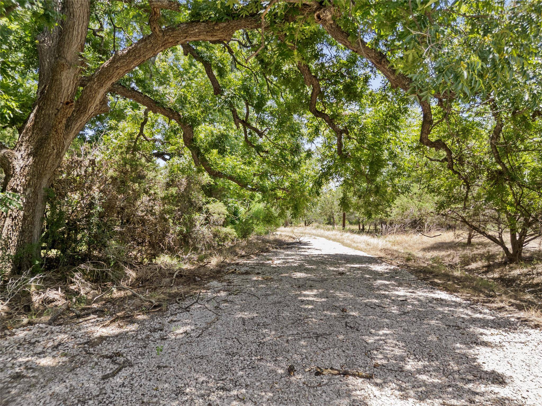 Lot# K10215 Bowie Knife, Horseshoe Bay, TX 78657