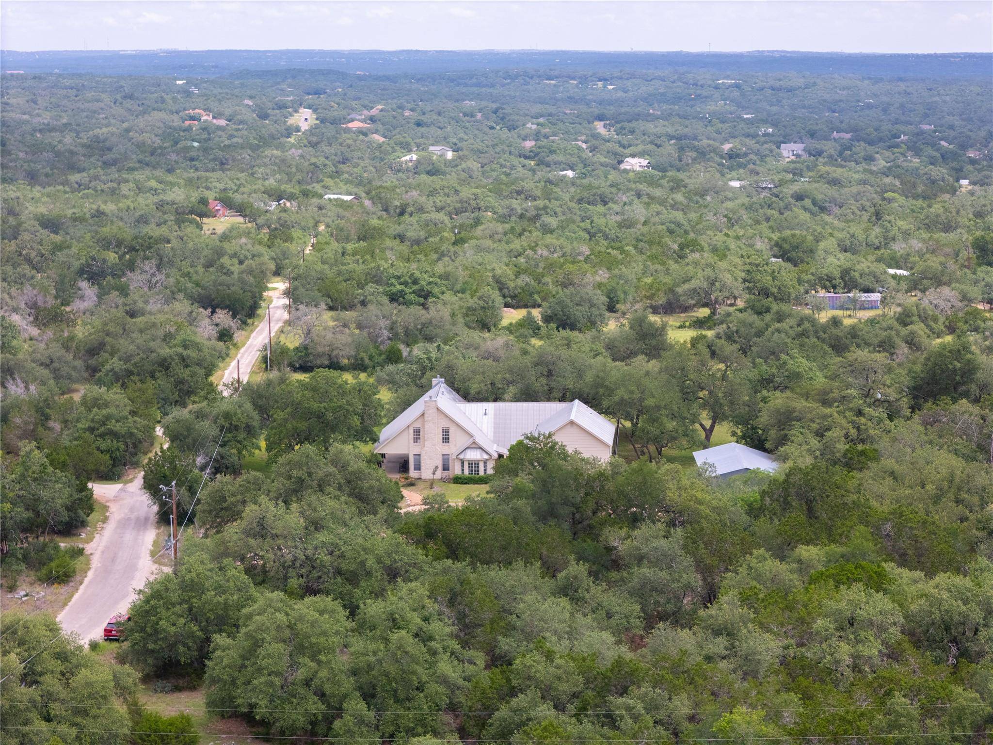 364 Nameless RD, Driftwood, TX 78619