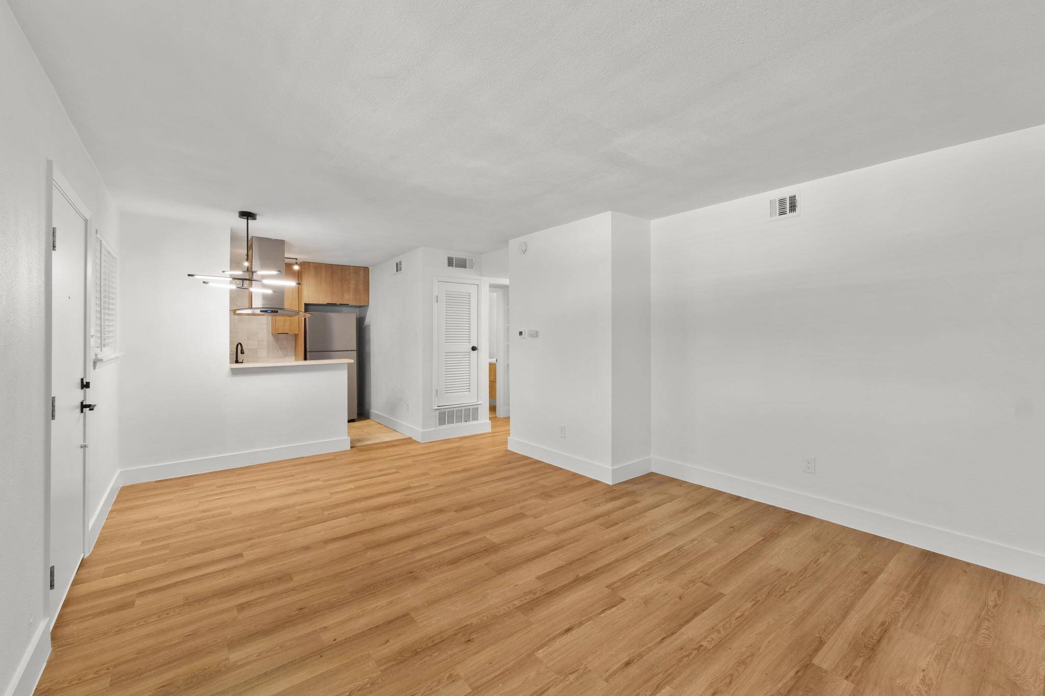 7929 Gault ST #205, Austin, TX 78757