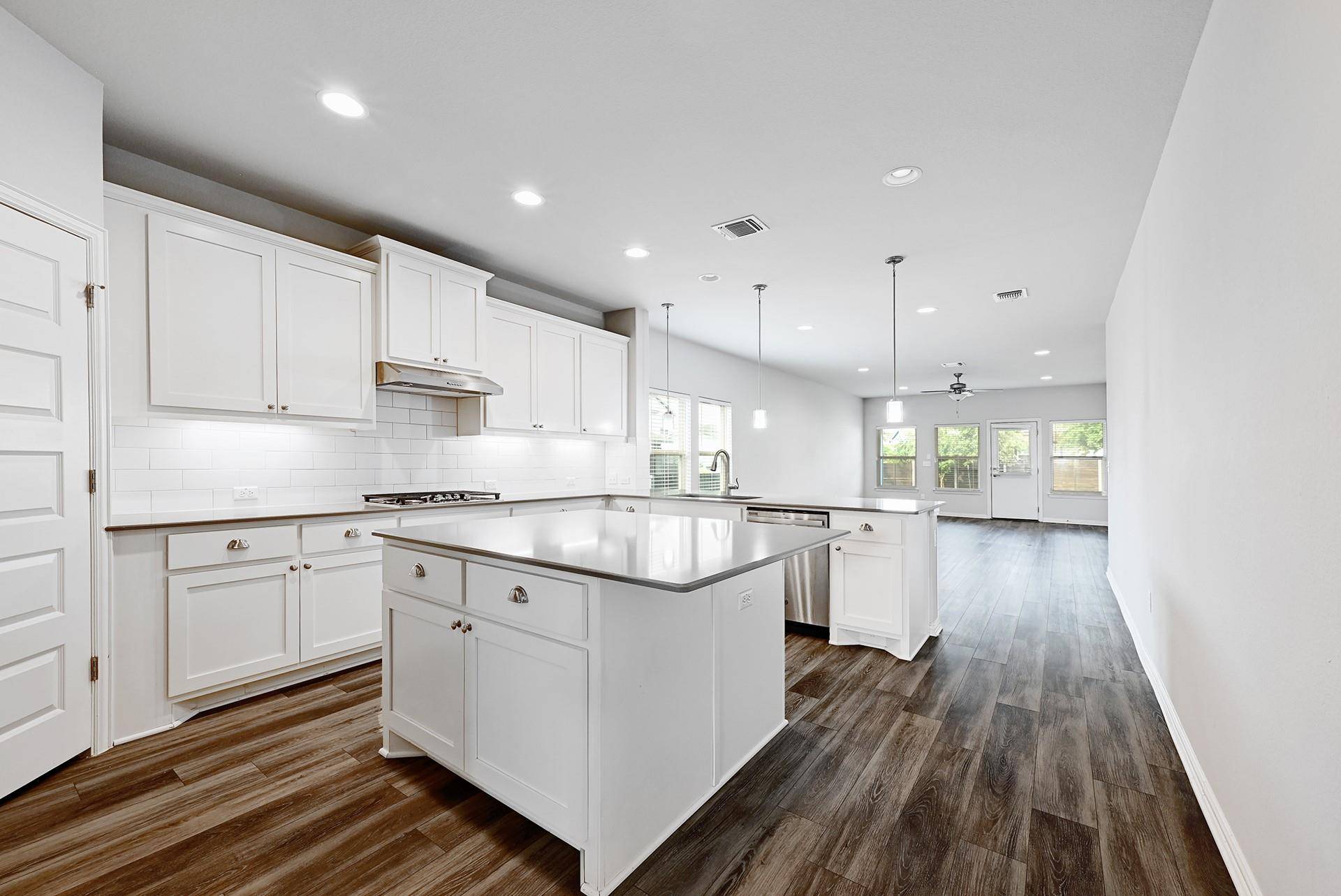8816 Mina DR, Austin, TX 78747