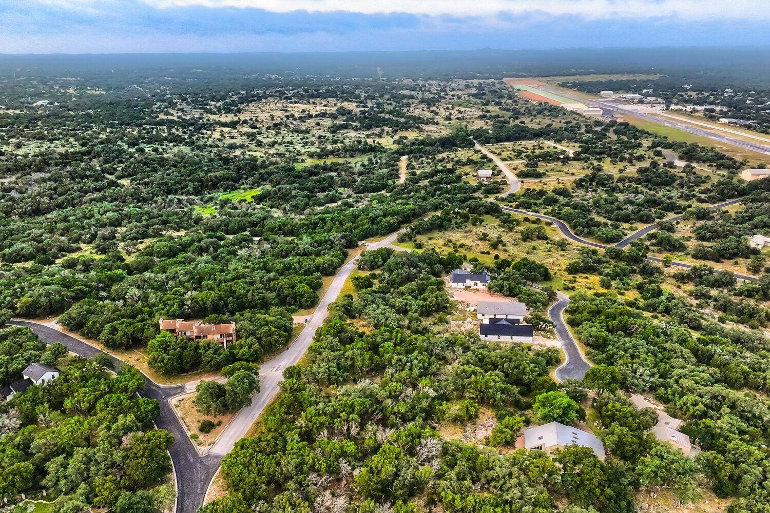900 Cheyenne ST, Horseshoe Bay, TX 78657