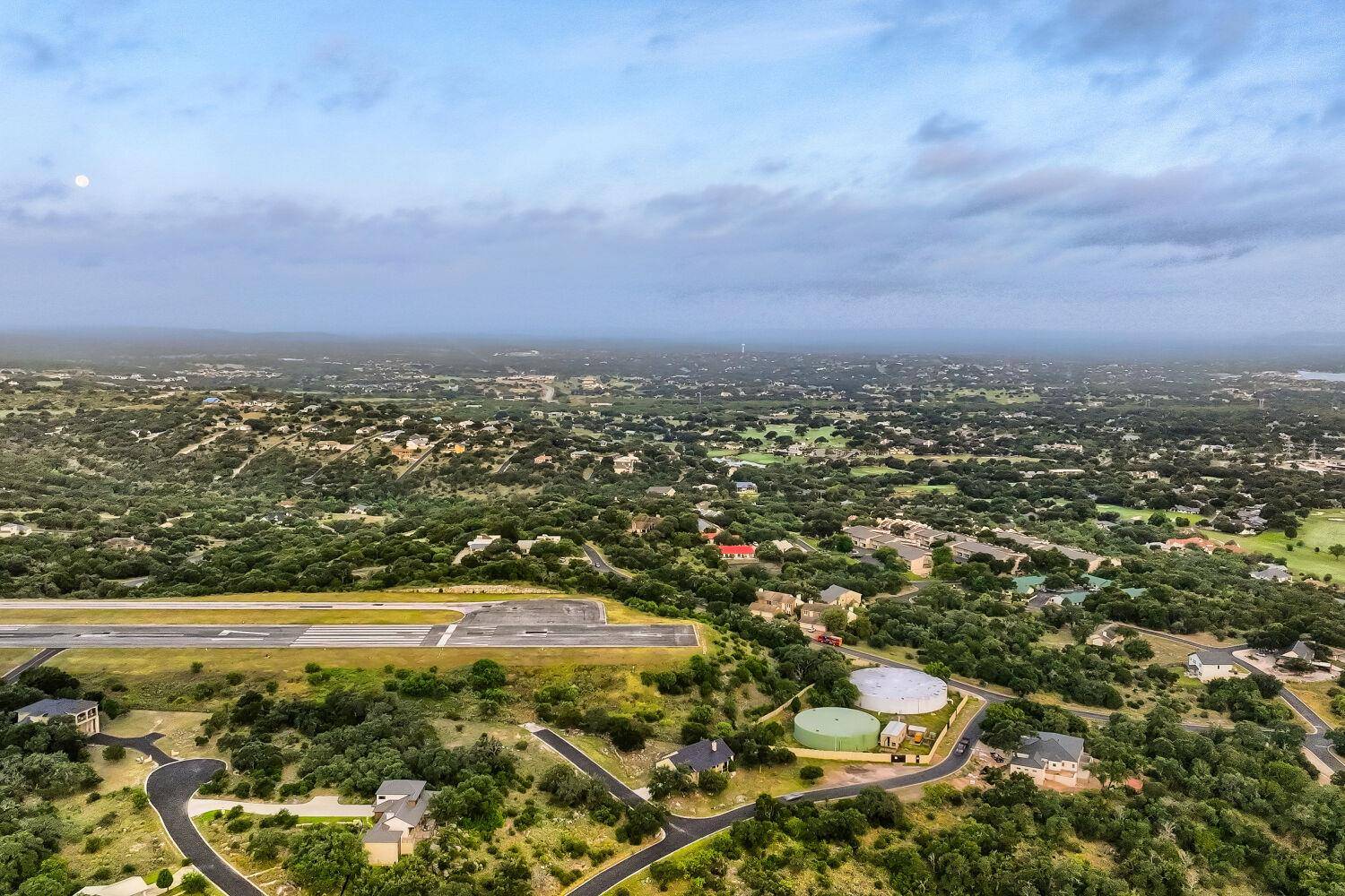 900 Cheyenne ST, Horseshoe Bay, TX 78657