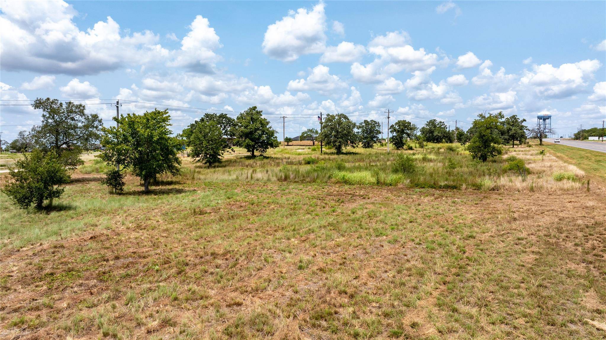 00000 N Magnolia Ave, Luling, TX 78648