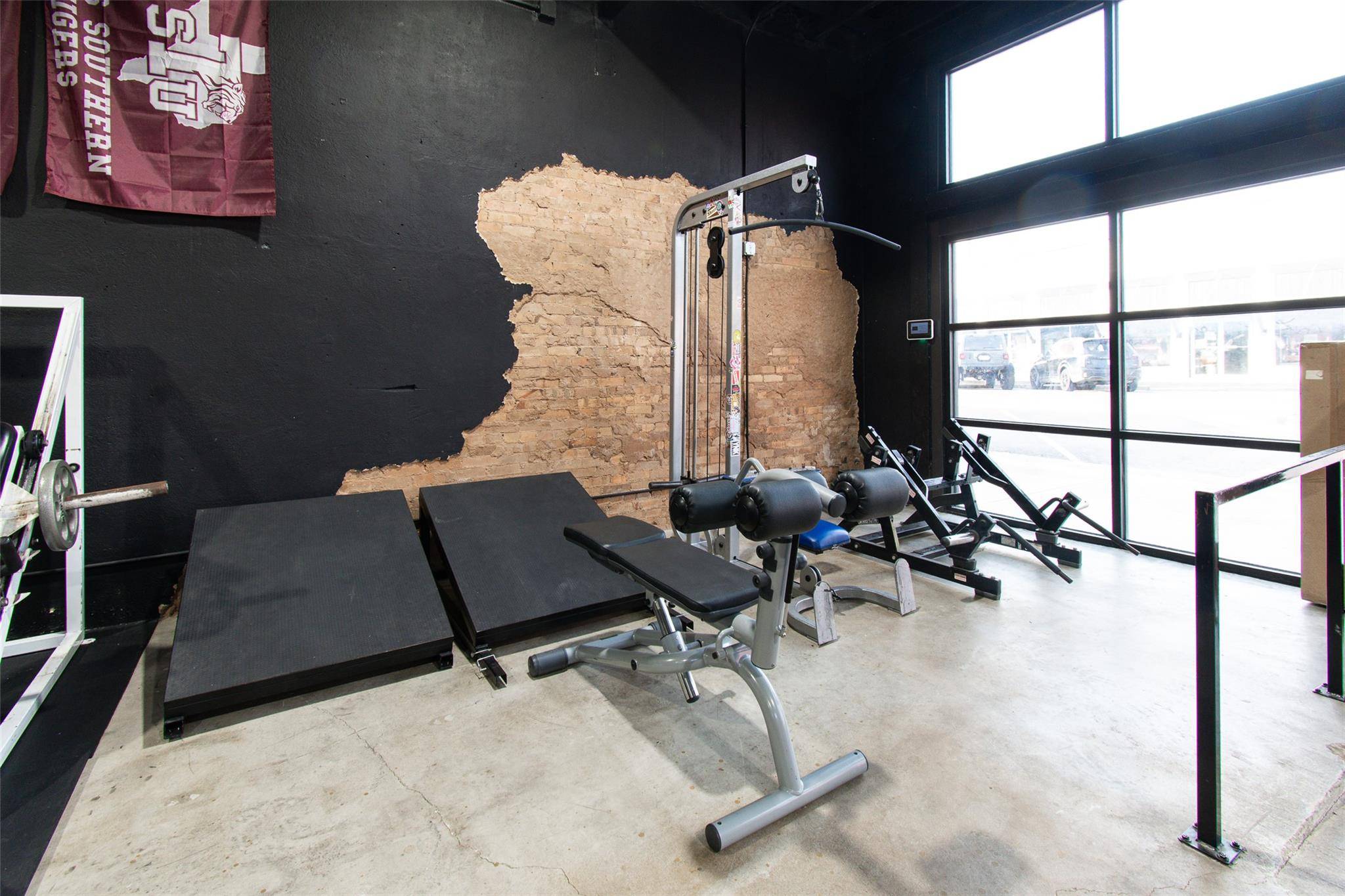 16 E Main ST, Troy, TX 76579