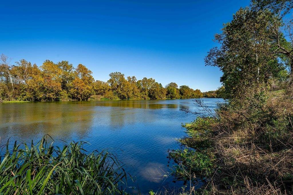 Lot 3 Fayette Shores Cove, West Point, TX 78963