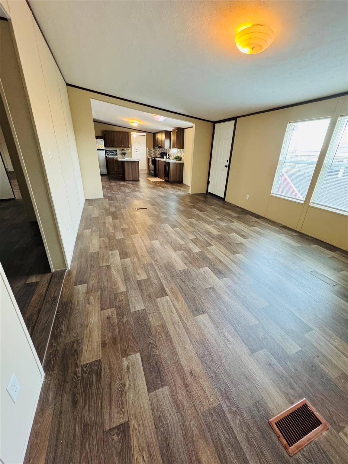 360 Margarita DR, Dale, TX 78616