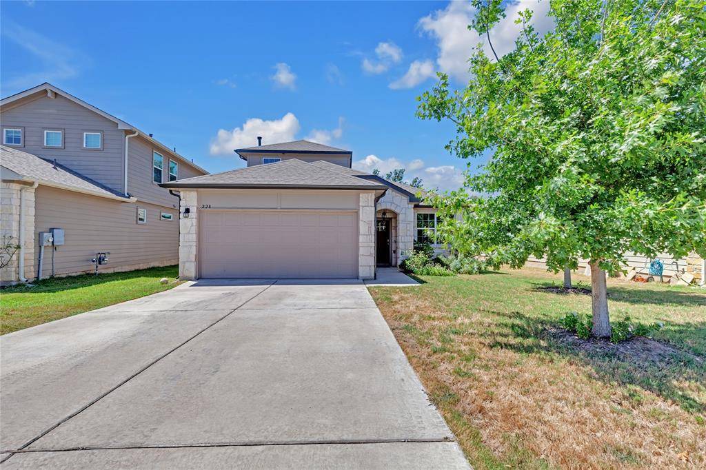 228 Baron Creek TRL, Bastrop, TX 78602
