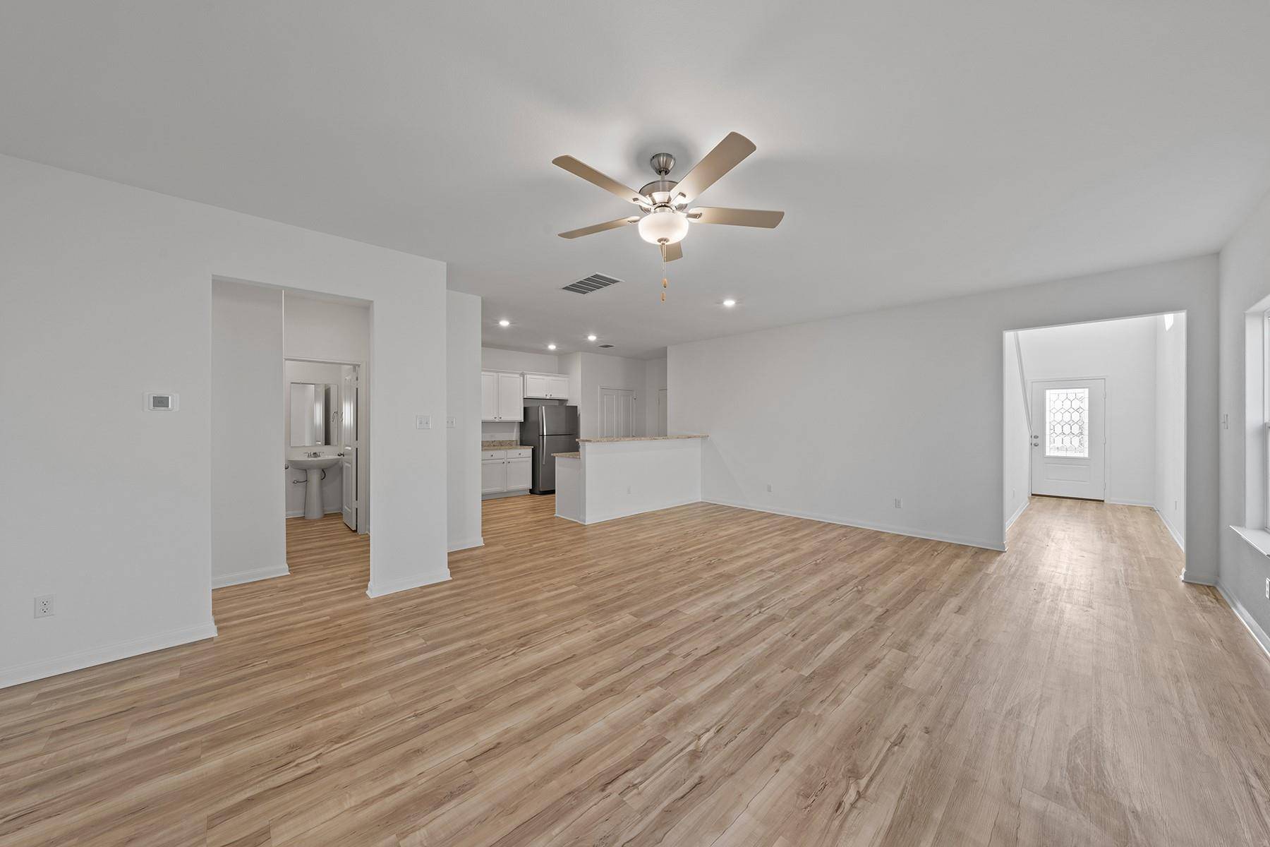 242 Myrtle Oak DR, Maxwell, TX 78656