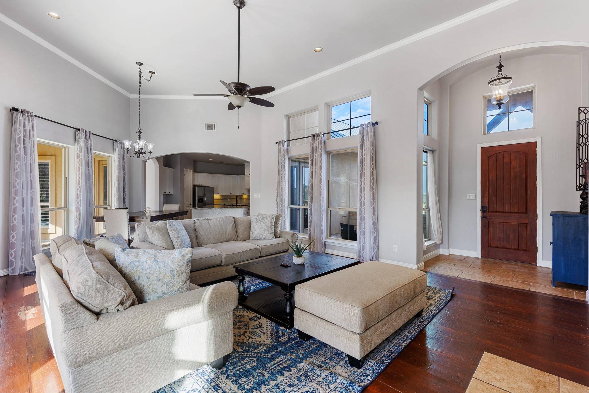 3206 Douglas DR, Horseshoe Bay, TX 78657