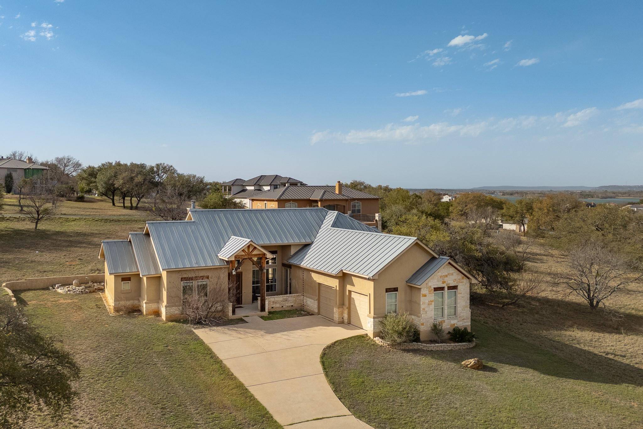 3206 Douglas DR, Horseshoe Bay, TX 78657