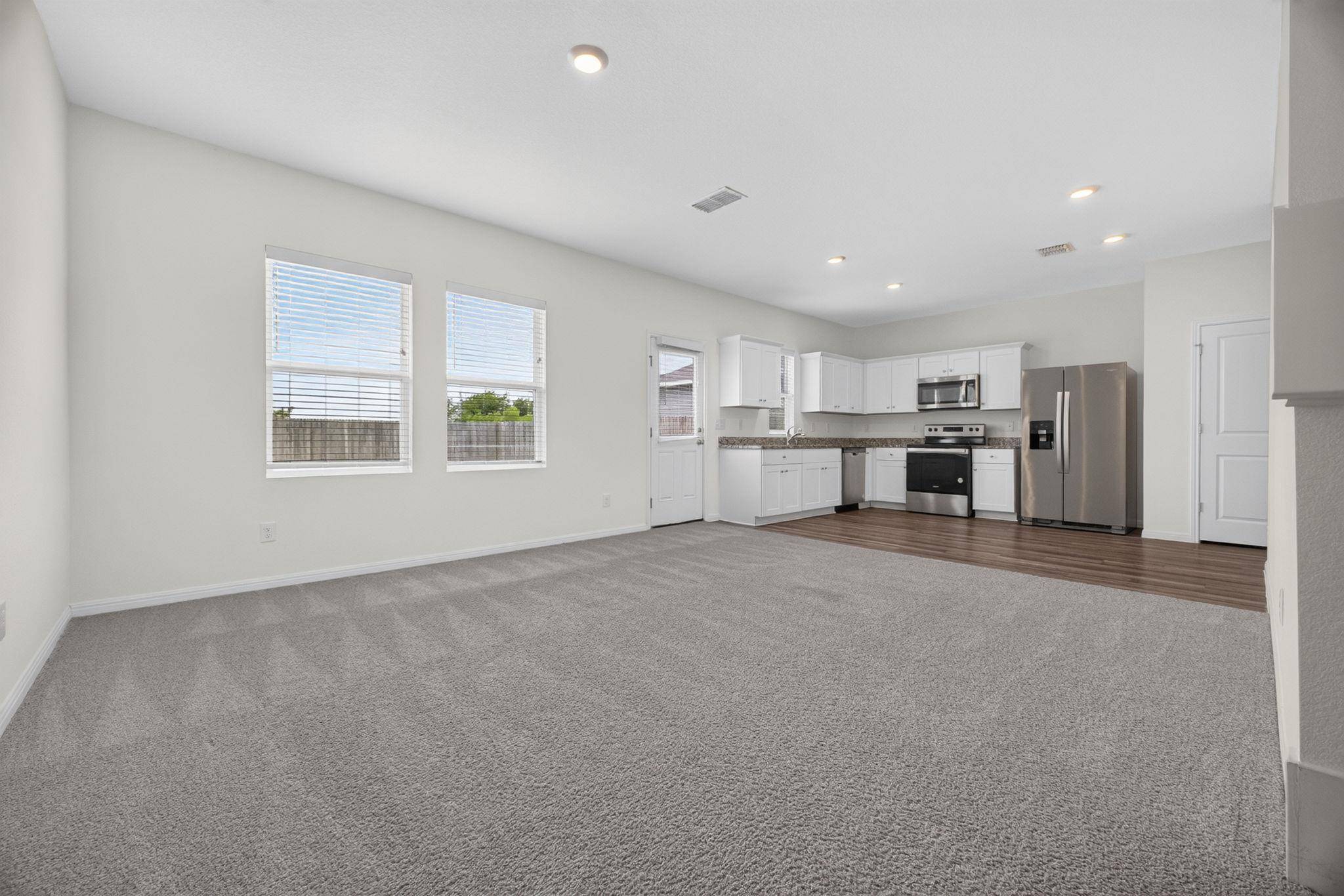 507 Red Fish LN, Hutto, TX 78634