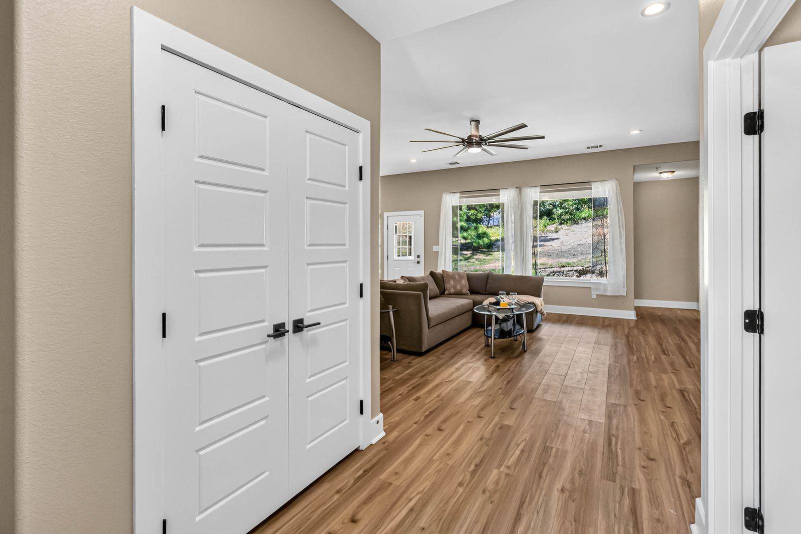 106 Kaapahu DR, Bastrop, TX 78602