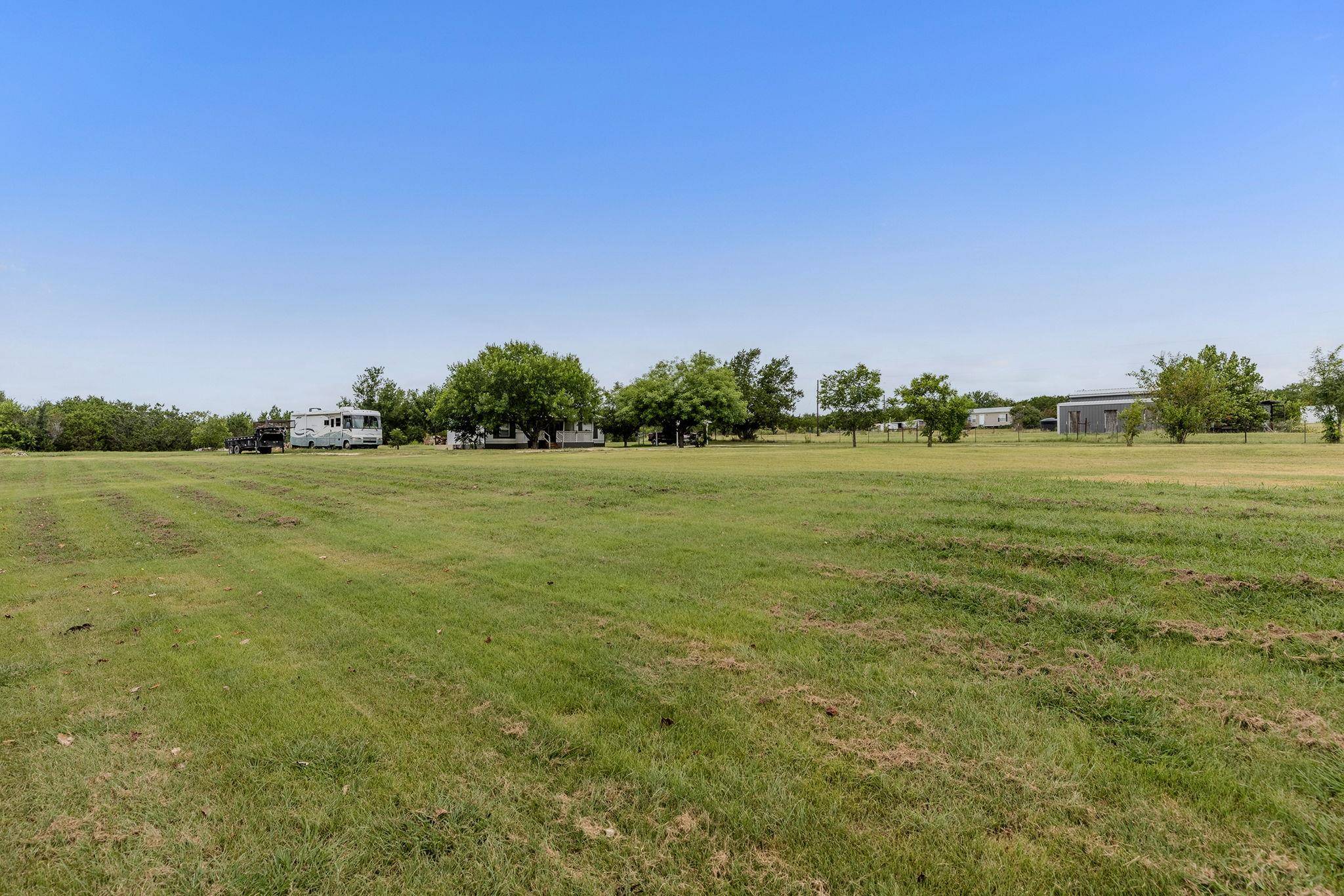 706 Phillip LN, Liberty Hill, TX 78642