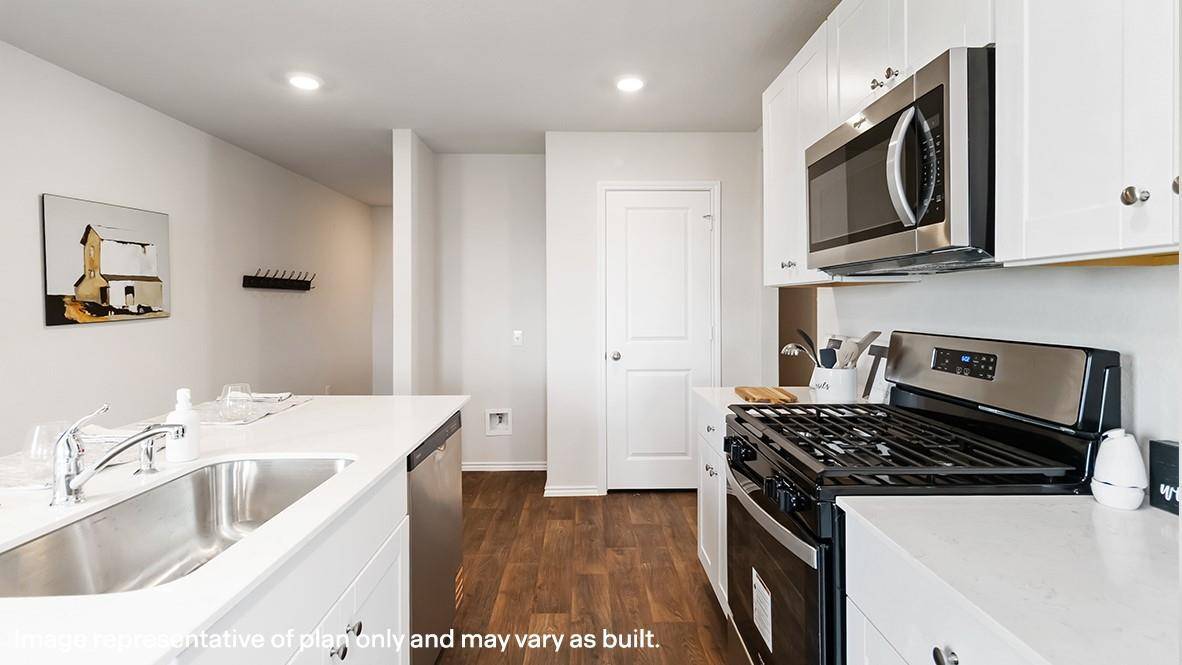 117 Mullins DR, Rockdale, TX 76567