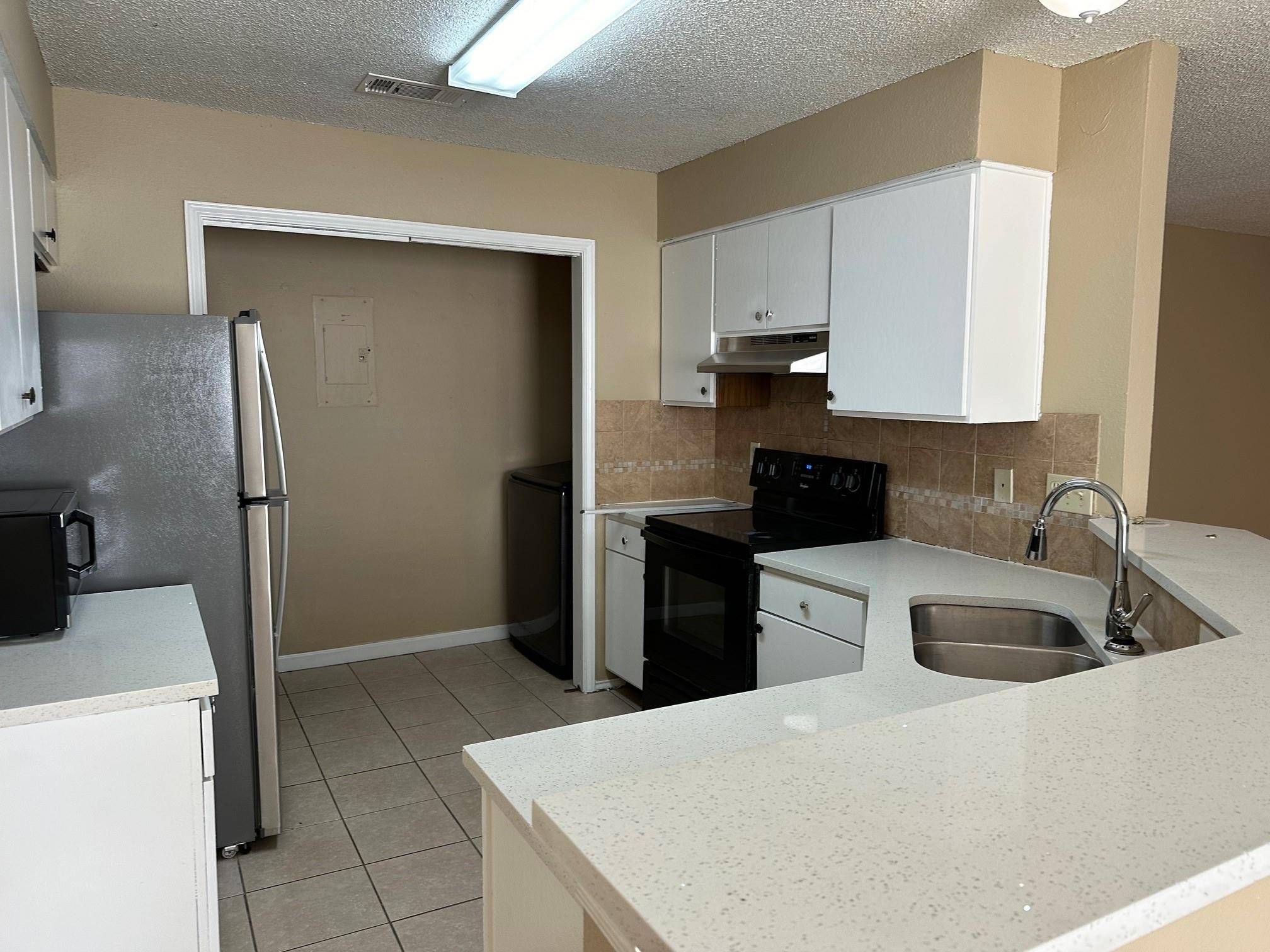 4300 Duval RD #B, Austin, TX 78759