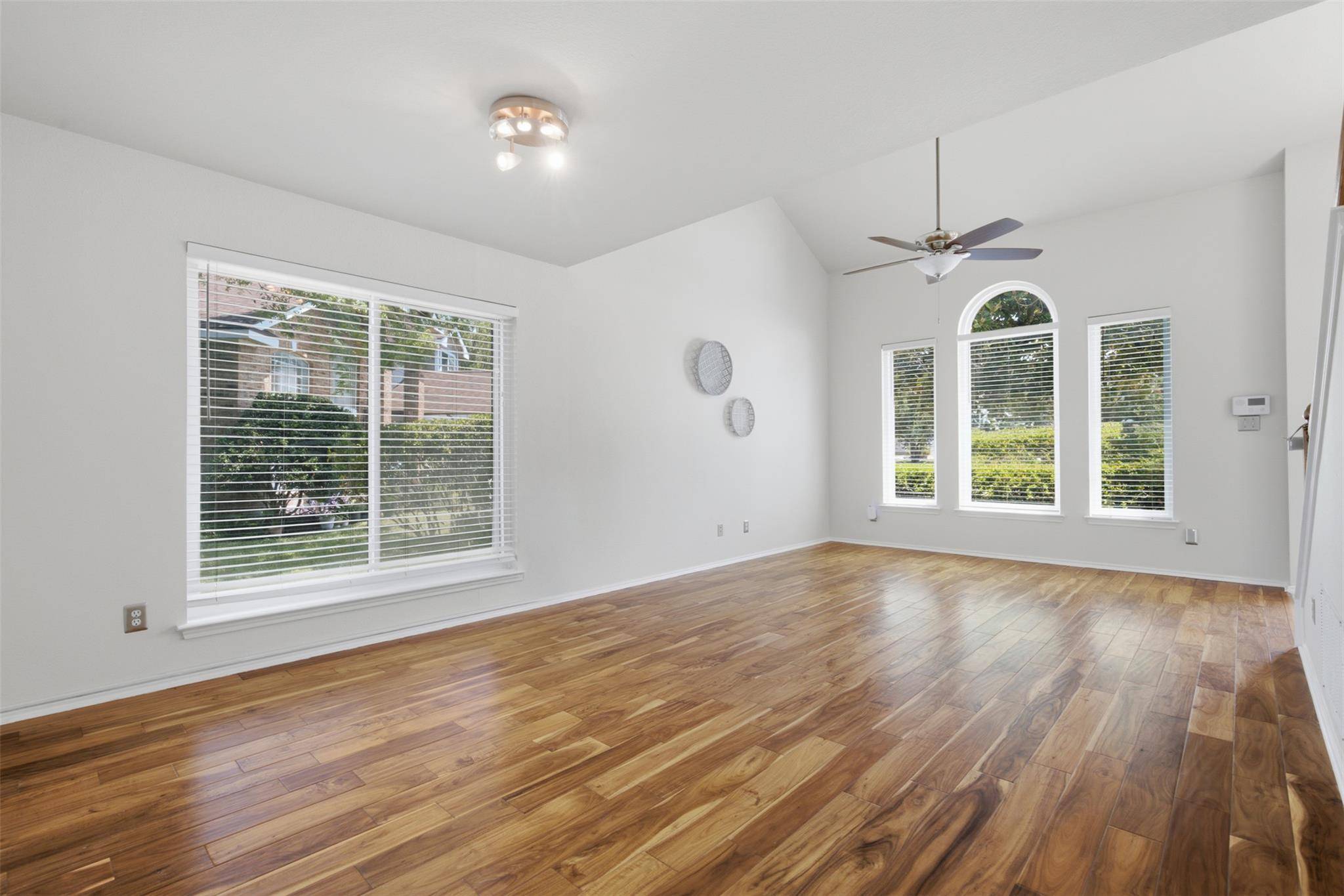 2204 Sedgewick LN, Round Rock, TX 78664