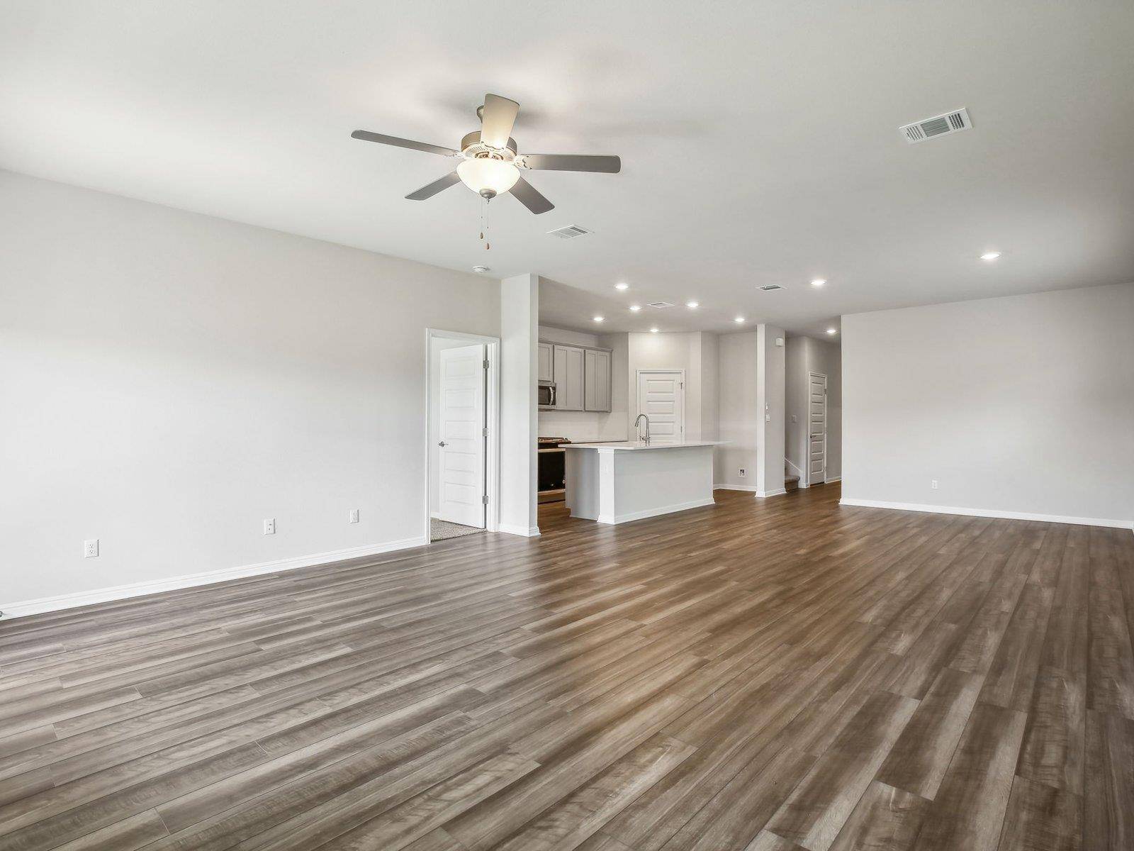 237 Sue Peaks LOOP, Dripping Springs, TX 78620