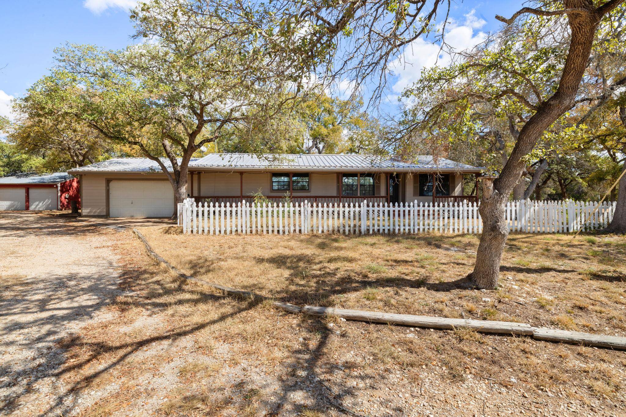 1151 Live Oak TRL, Liberty Hill, TX 78642