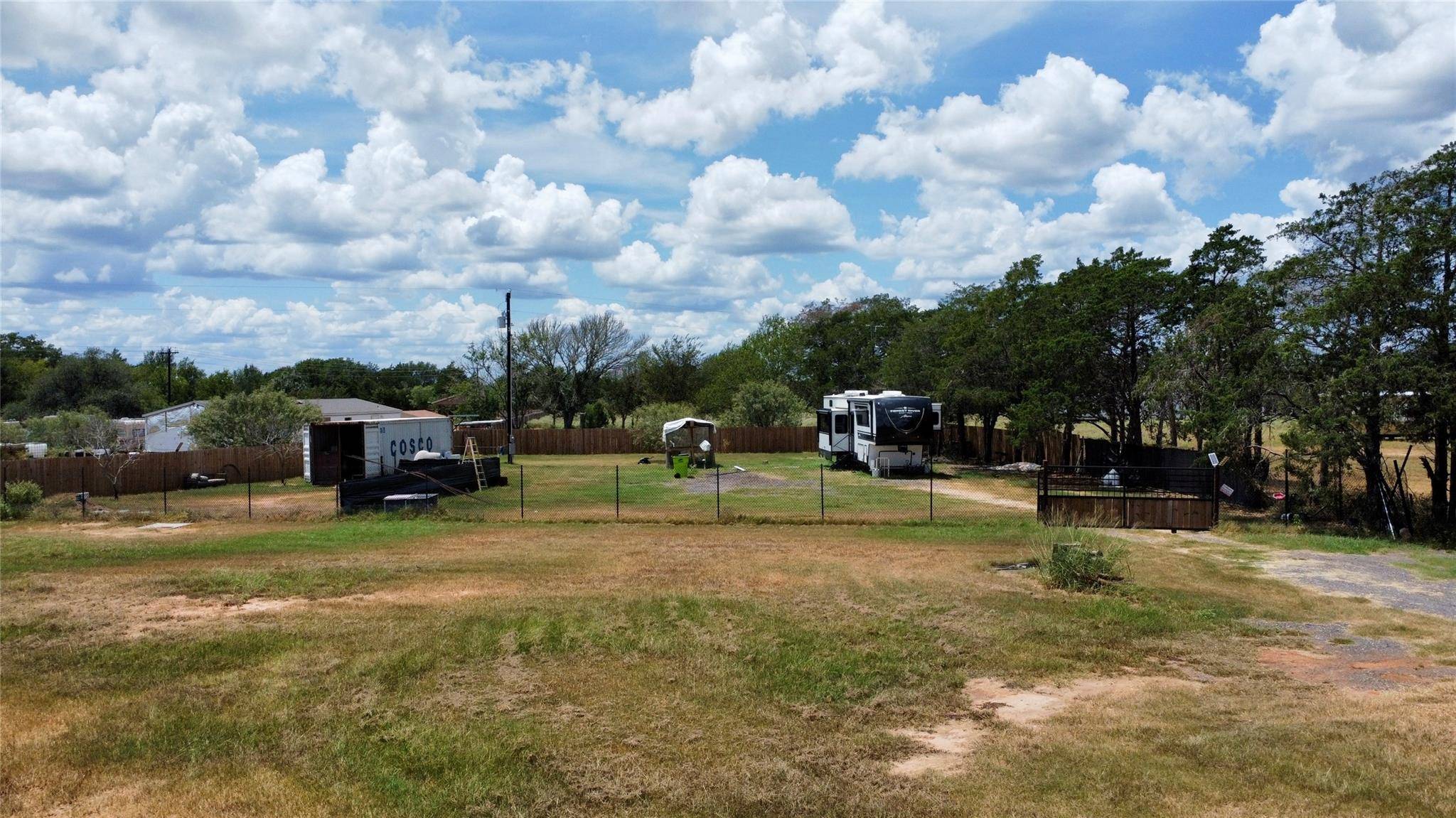 1856 Fm 2104 HWY, Paige, TX 78659