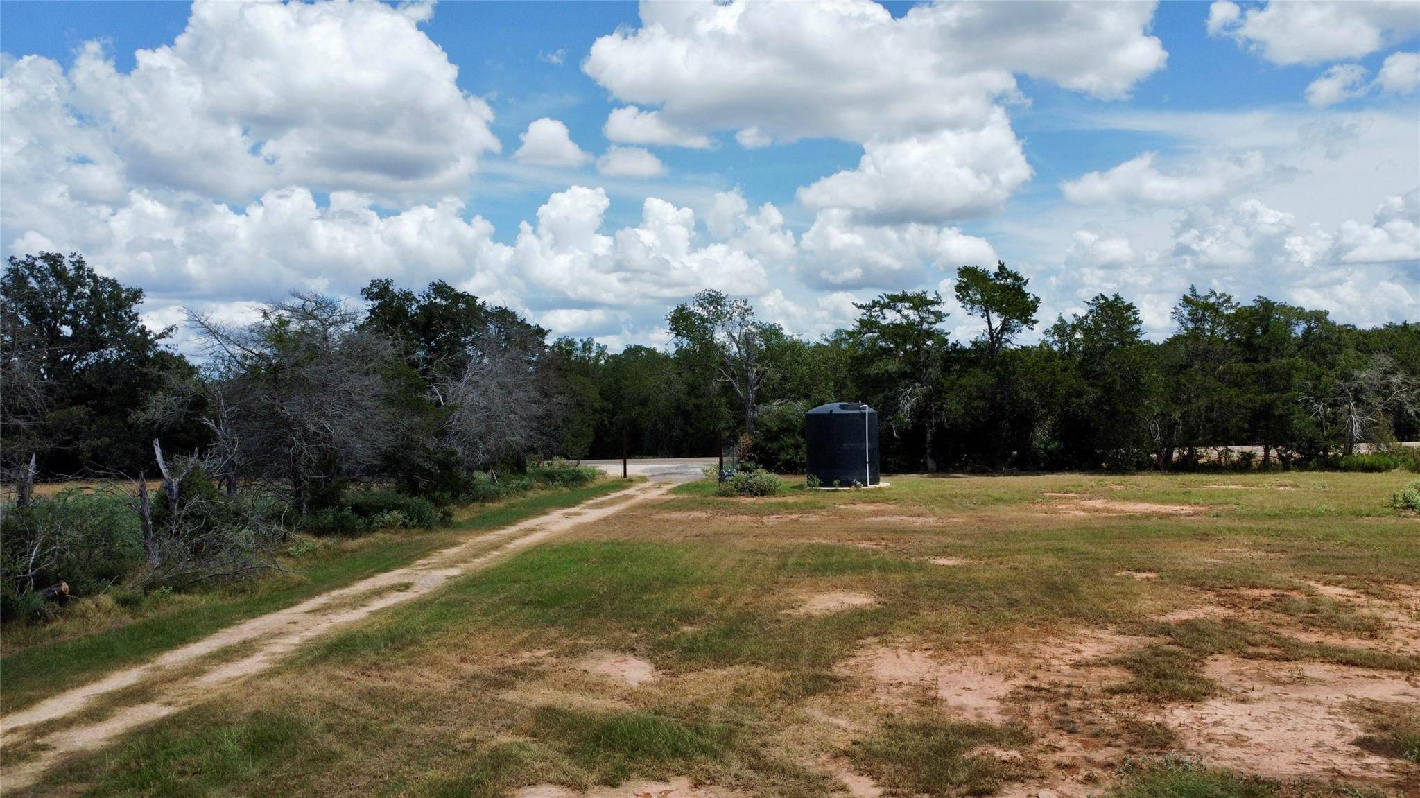 1856 Fm 2104 HWY, Paige, TX 78659