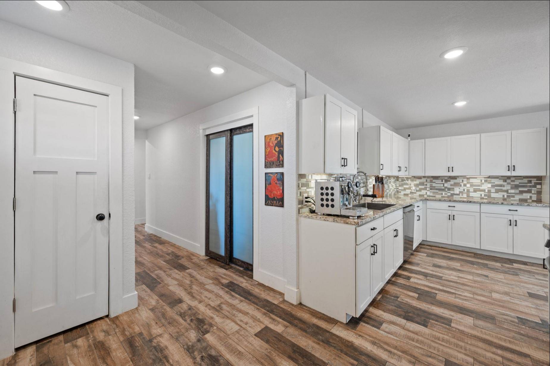 712 Ruby Isle DR, Leander, TX 78641
