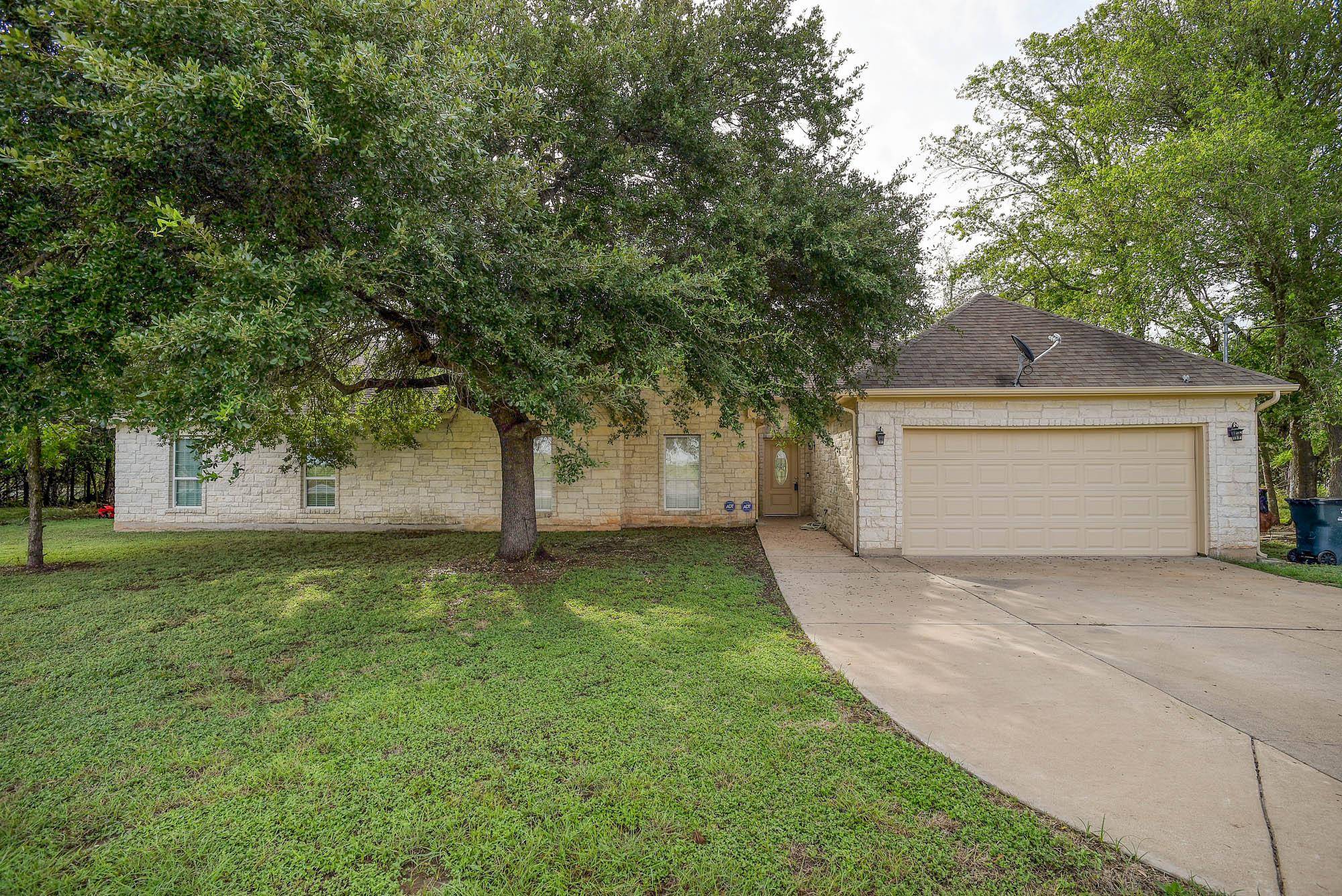 1335 Lovers LN, Bastrop, TX 78602