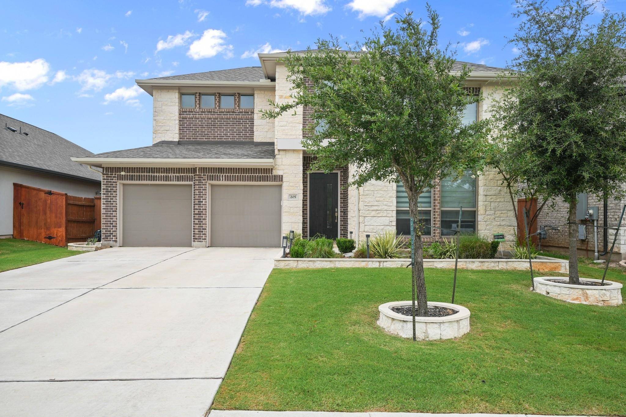 205 Night Bloom PATH, Liberty Hill, TX 78642
