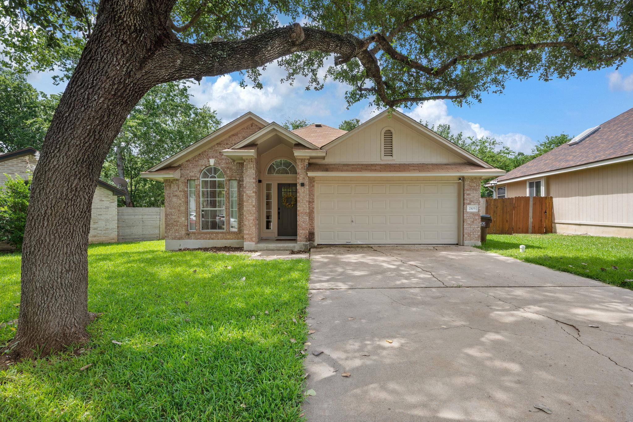 2105 Yaupon HOLW, Round Rock, TX 78664