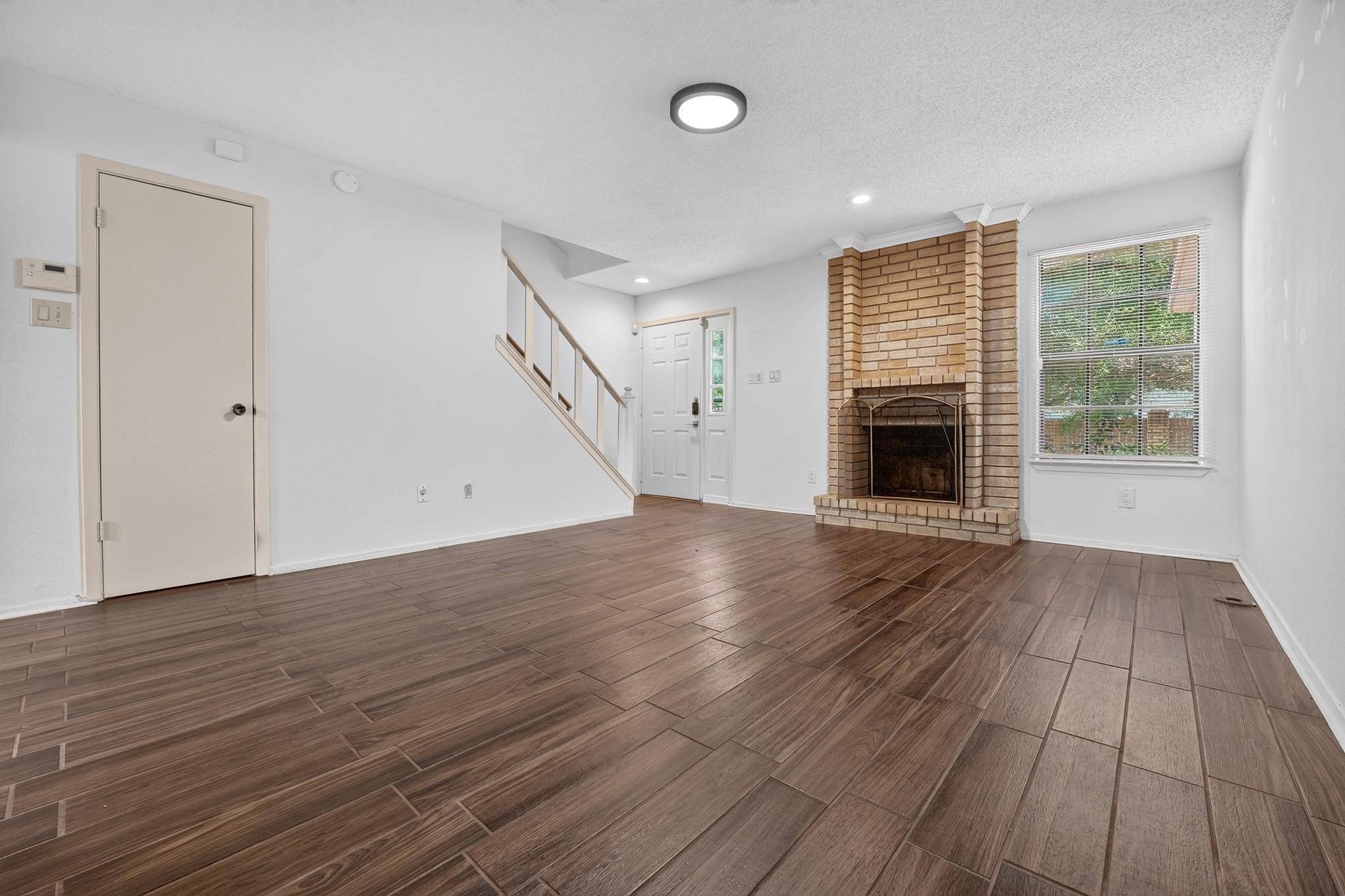 8400 Jamestown DR #512, Austin, TX 78758