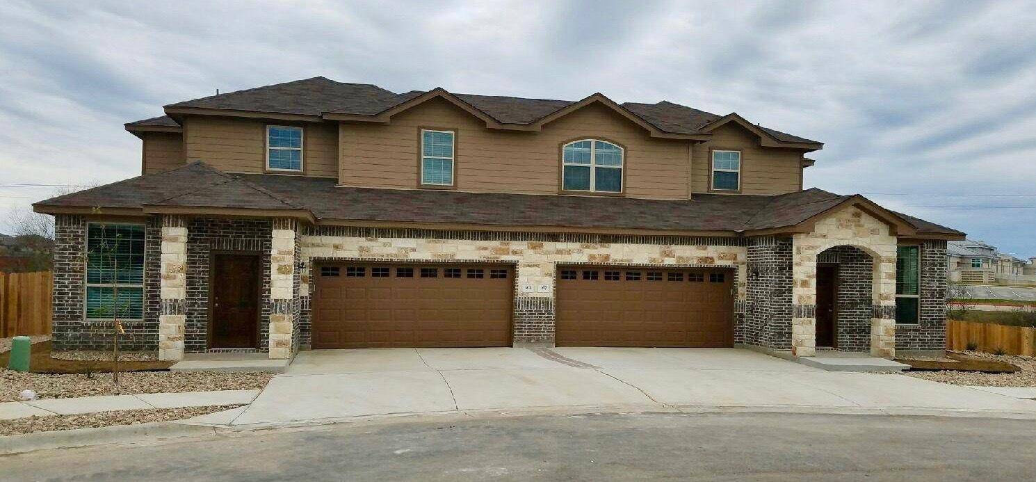 166 Lakeview CT, Kyle, TX 78640