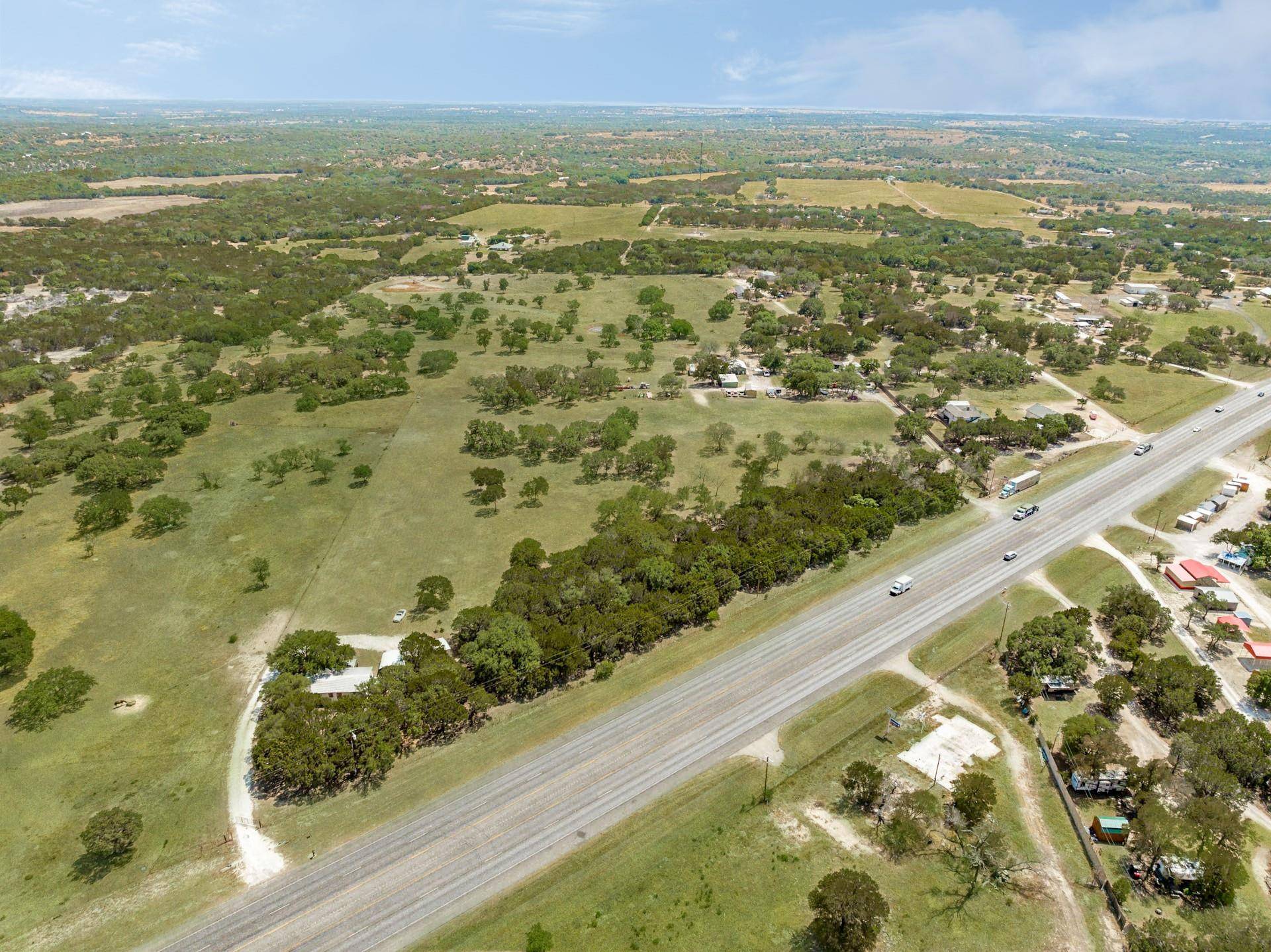 8270 E US Highway 190, Lampasas, TX 76550