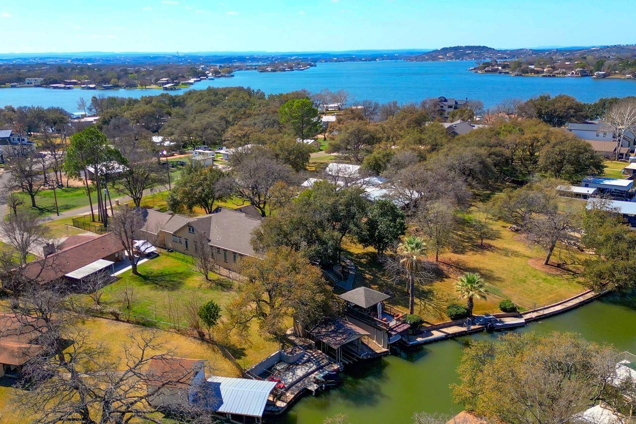 1408 Highland Dr DR, Highland Haven, TX 78654