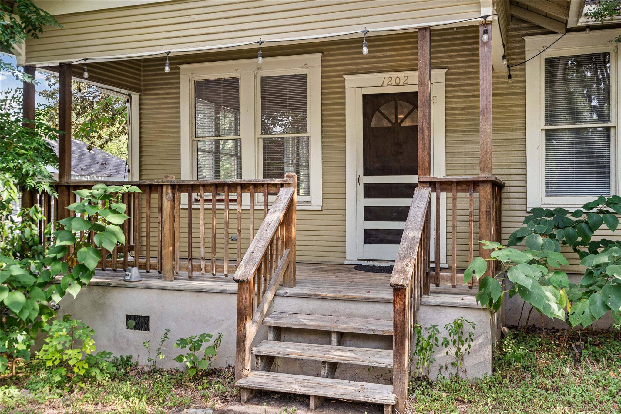 1202 E 13th ST #A, Austin, TX 78702