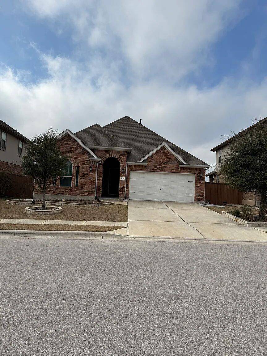 2637 Enza DR, Round Rock, TX 78665