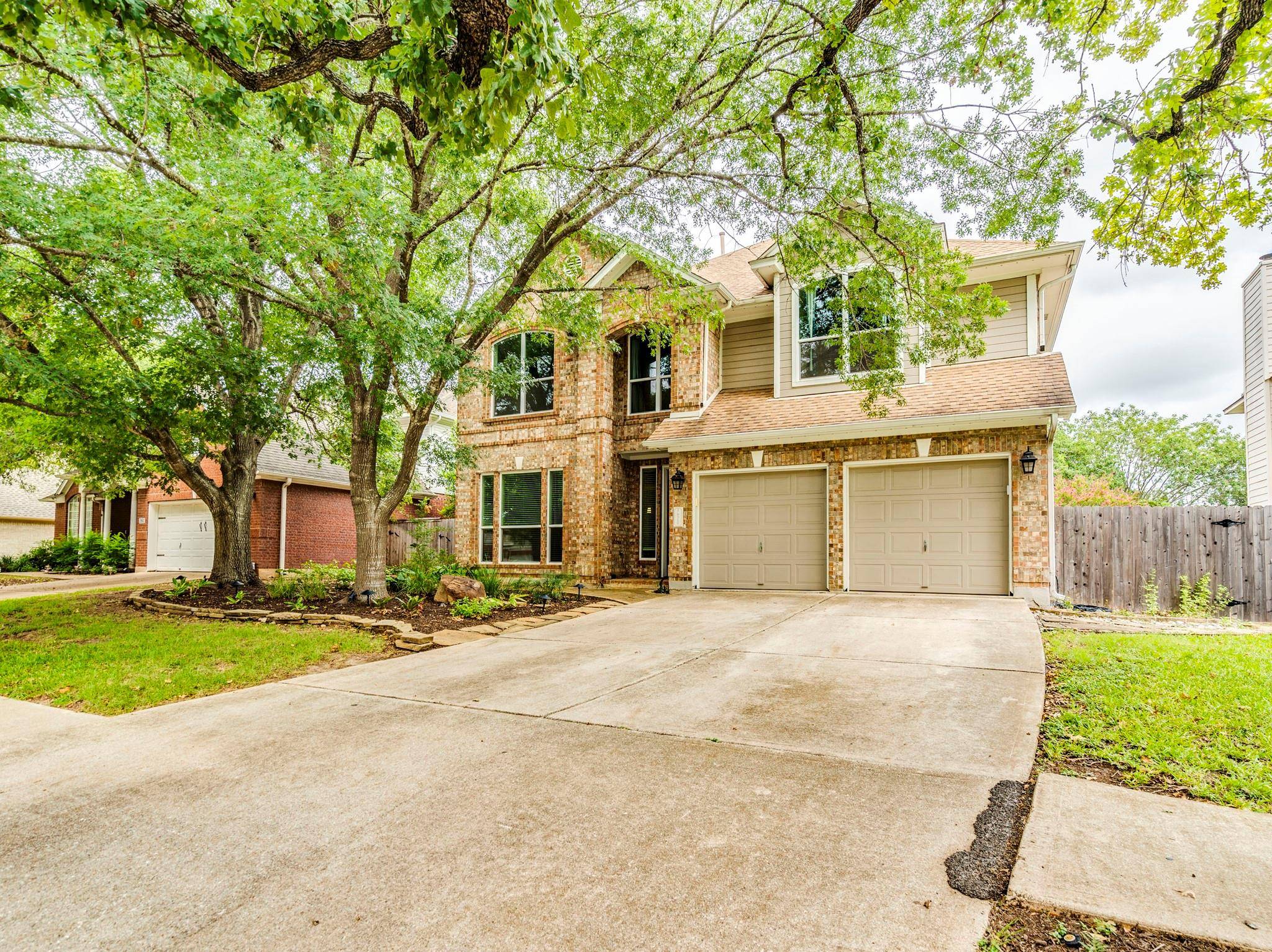 6318 Zadock Woods DR, Austin, TX 78749
