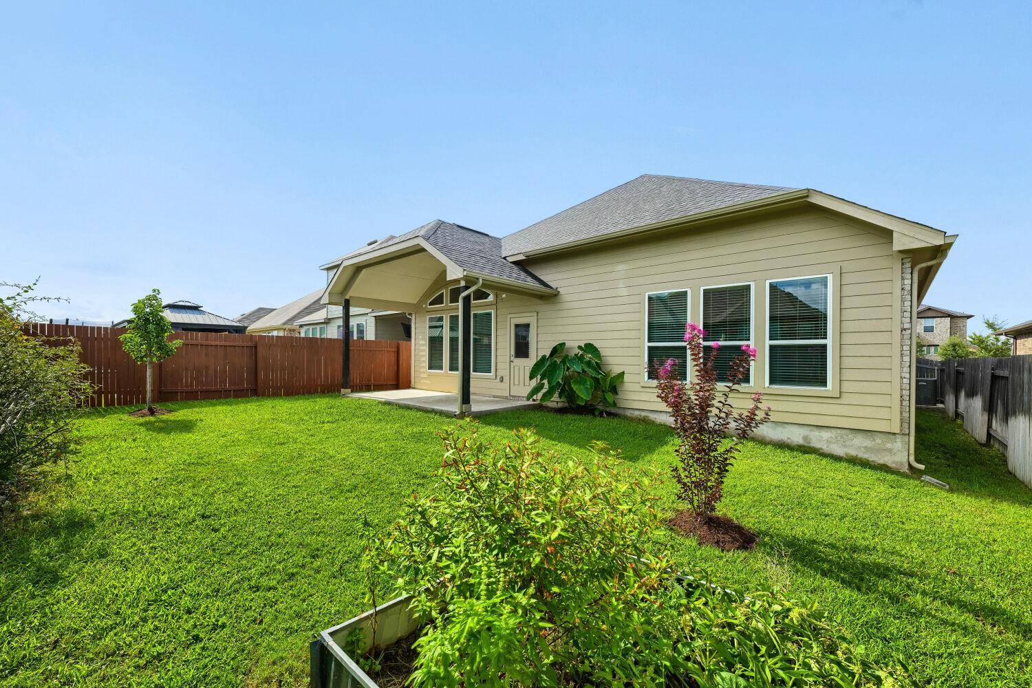 137 Switch Bud DR, Buda, TX 78610