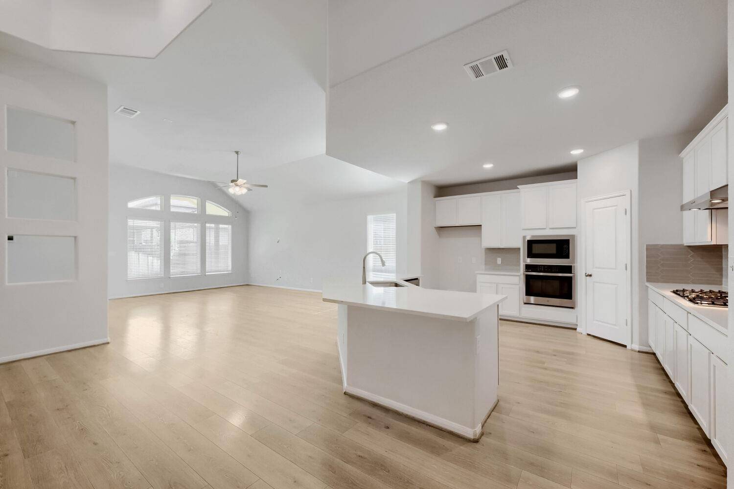 137 Switch Bud DR, Buda, TX 78610