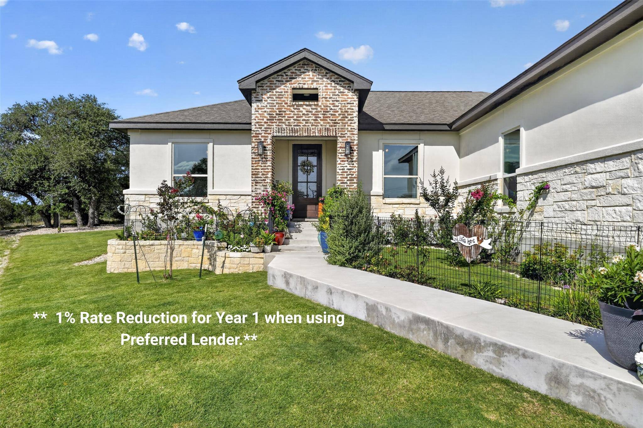 108 Monroe Upton CT, Blanco, TX 78606
