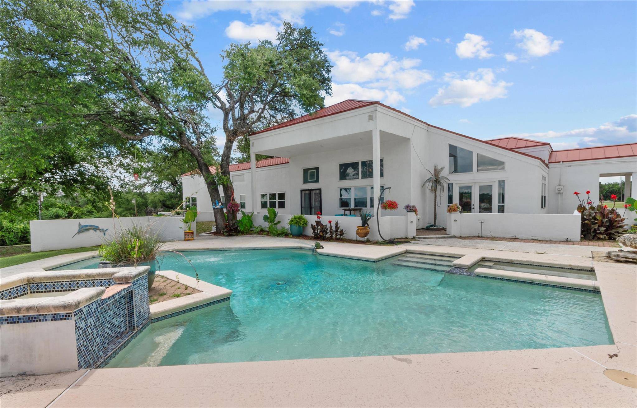 6750 N Lakeview DR, Salado, TX 76571