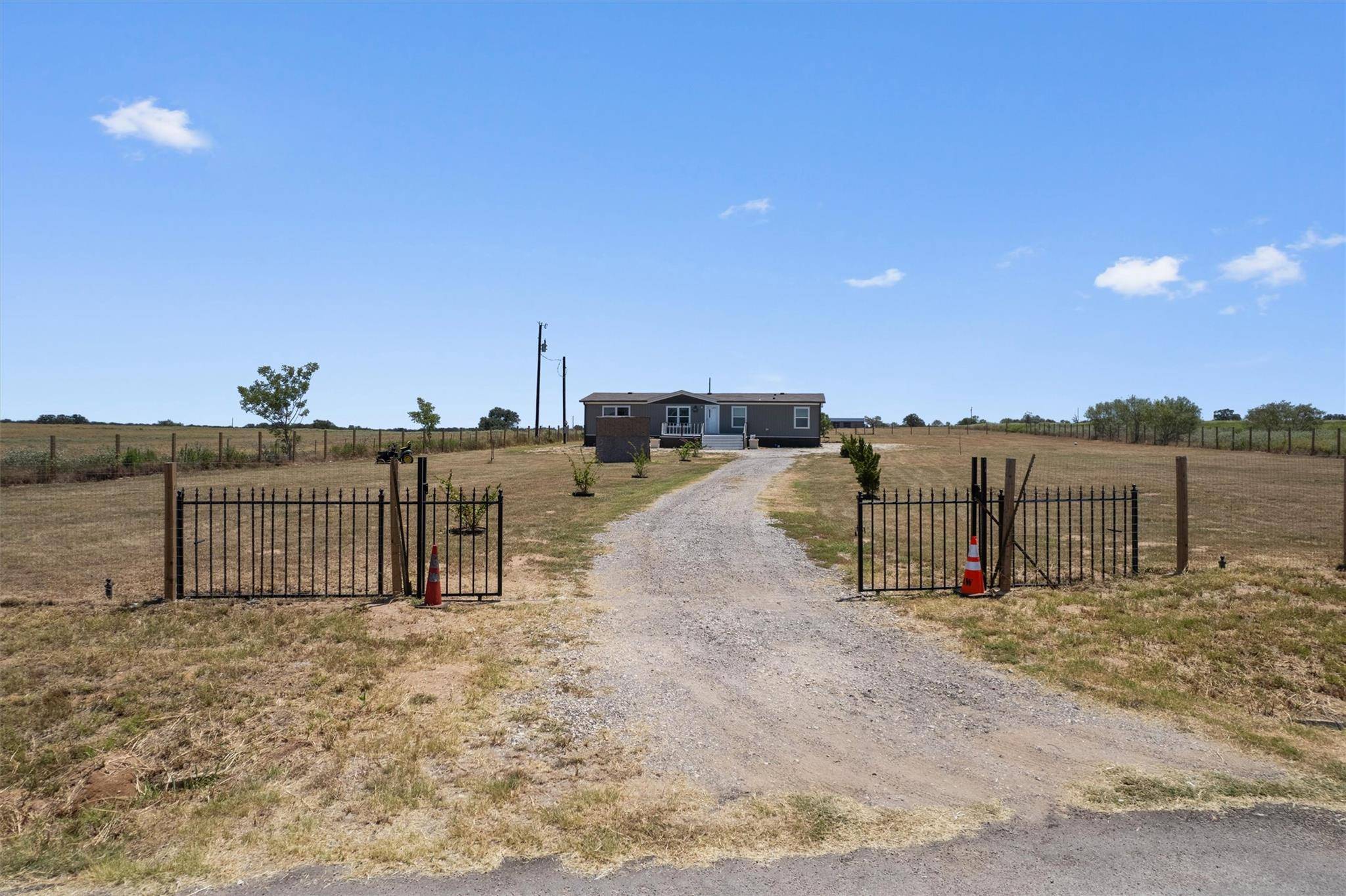 263 N Cedar Creek DR, Cedar Creek, TX 78612