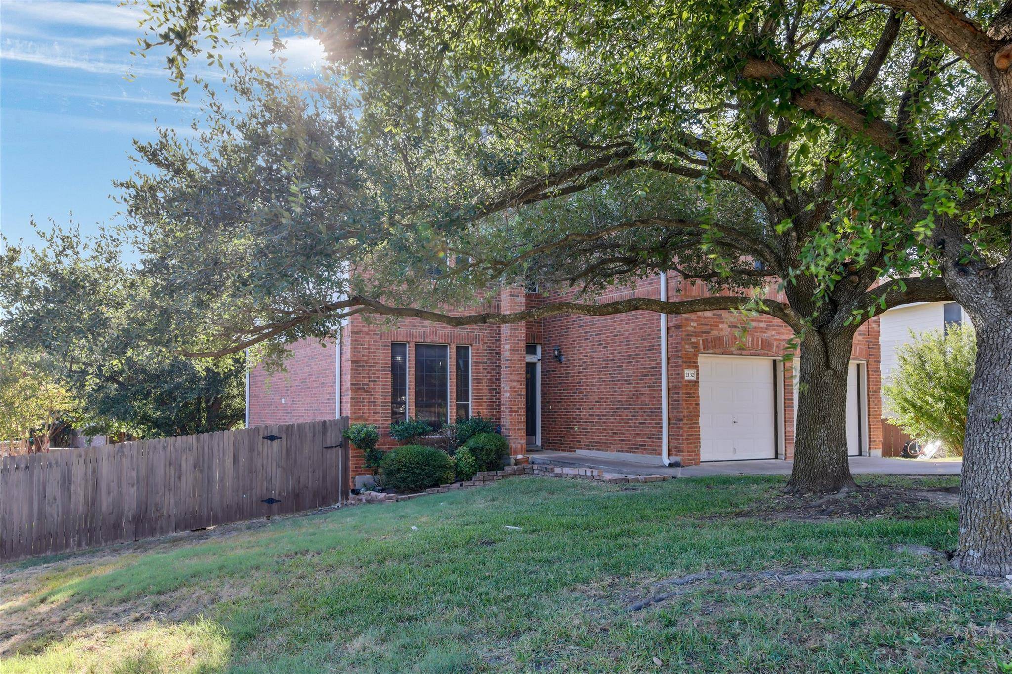 2132 Faldo LN, Round Rock, TX 78664