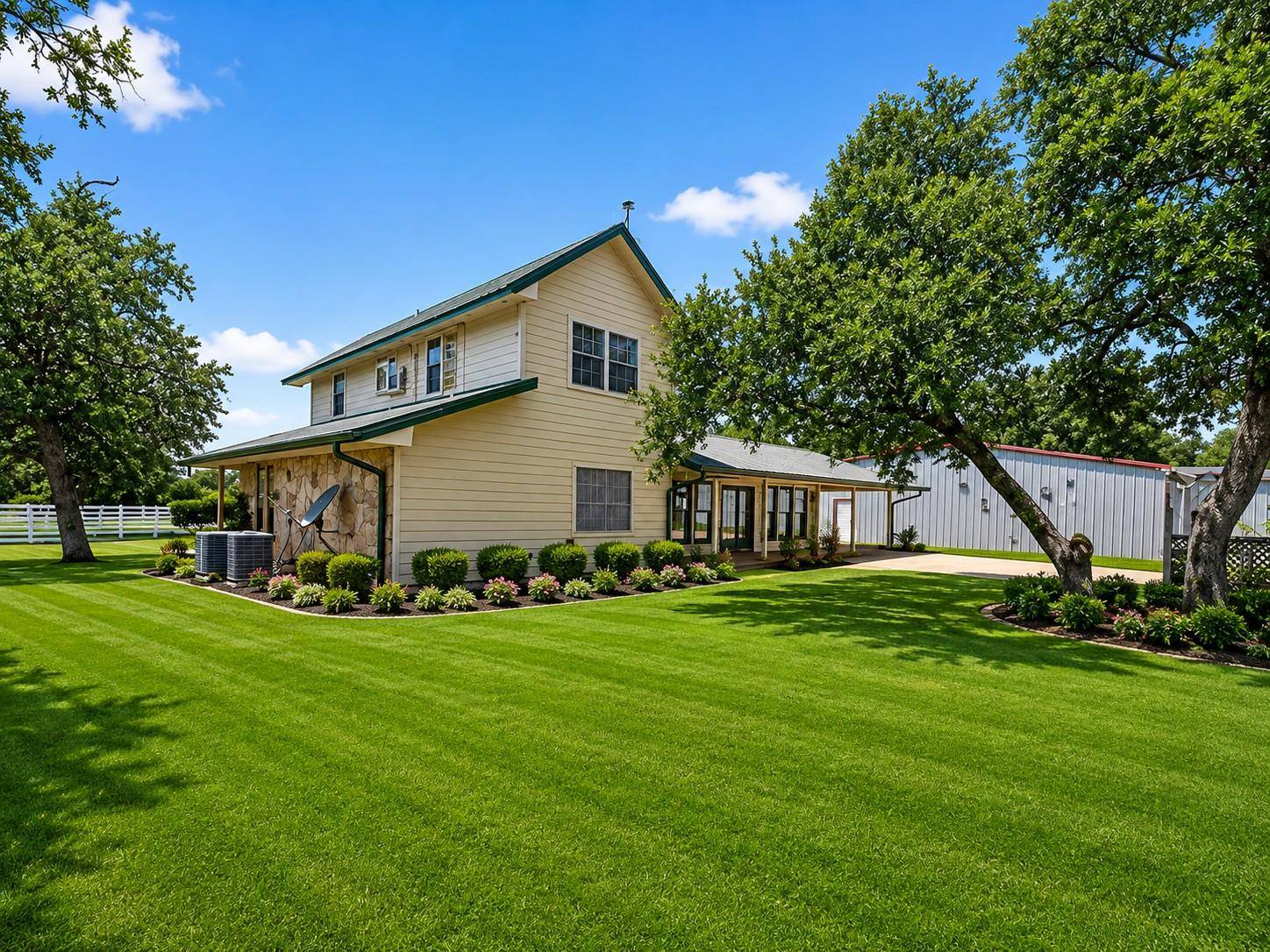 203 Oxbow TRL, Marble Falls, TX 78654
